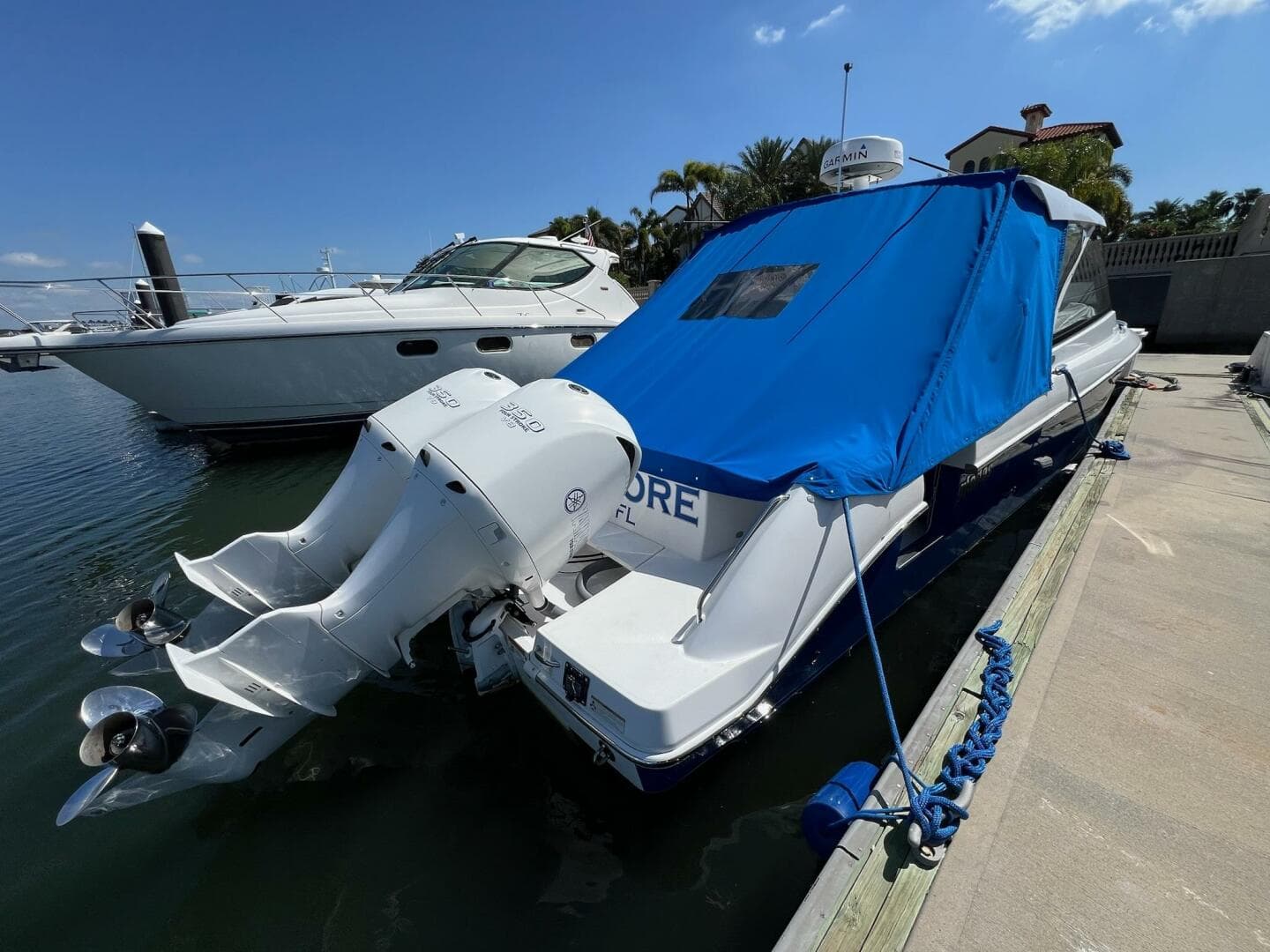 2019 Everglades 340 Dual Console — photo 28