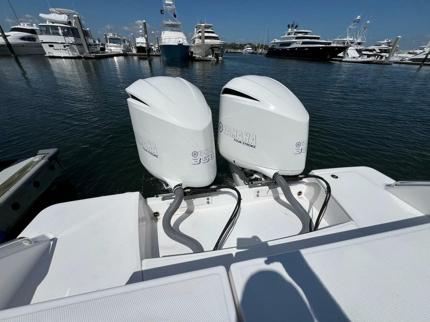 2019 Everglades 340 Dual Console — photo 27