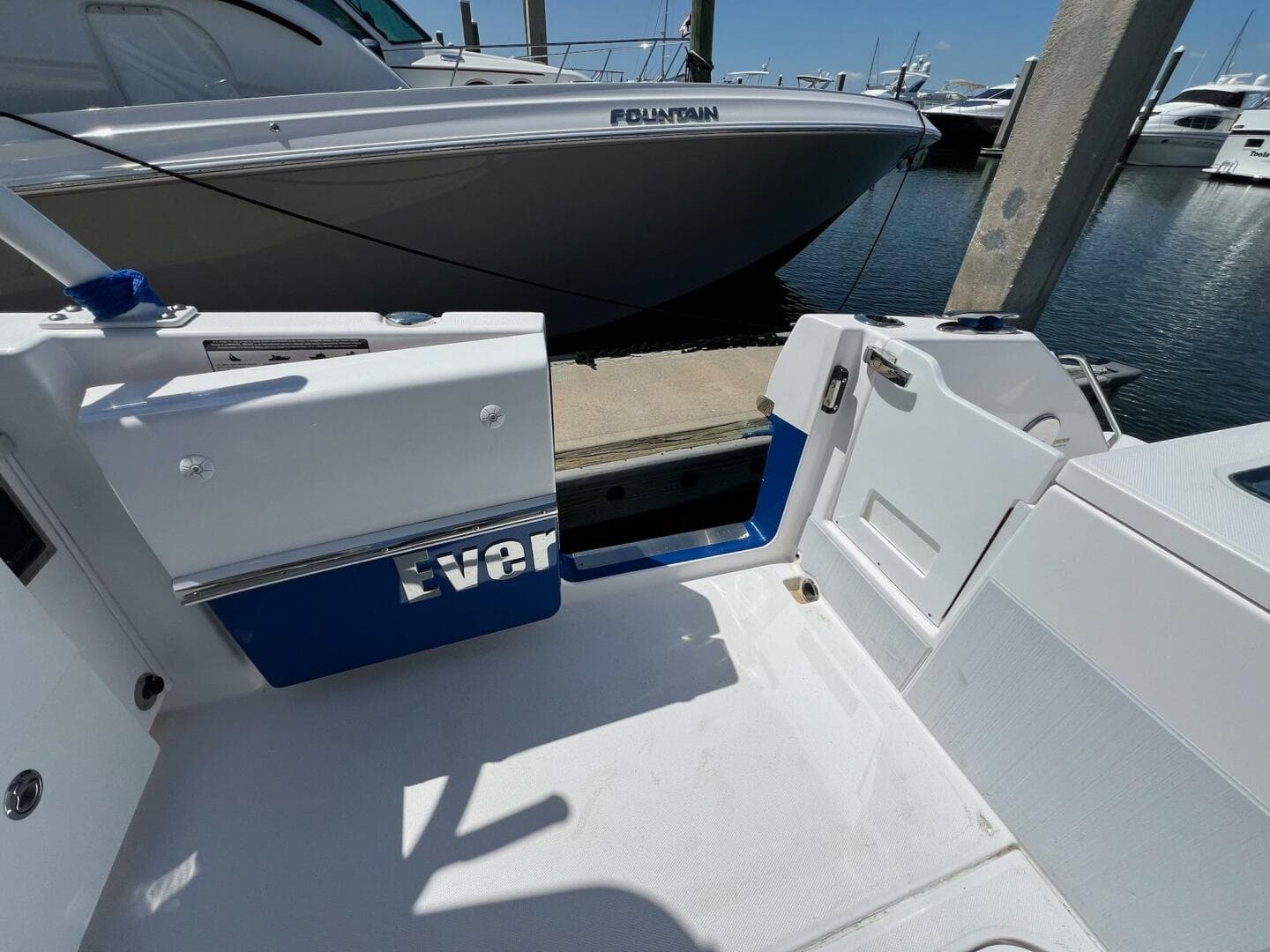 2019 Everglades 340 Dual Console — photo 21
