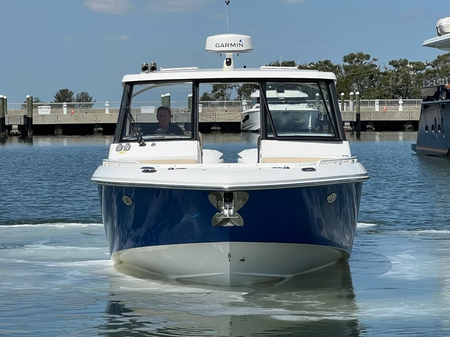 2019 Everglades 340 Dual Console — photo 35