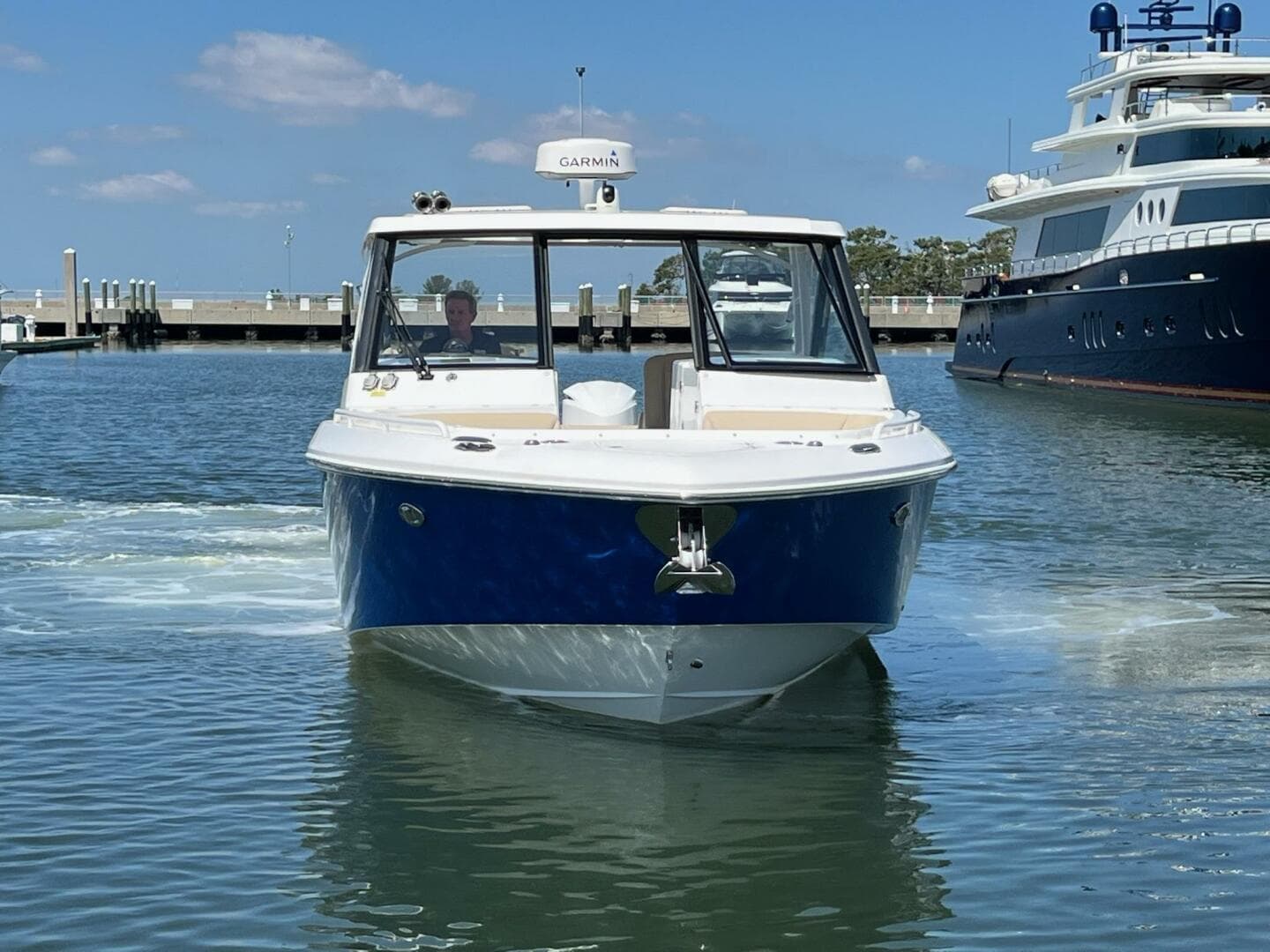 2019 Everglades 340 Dual Console — photo 32