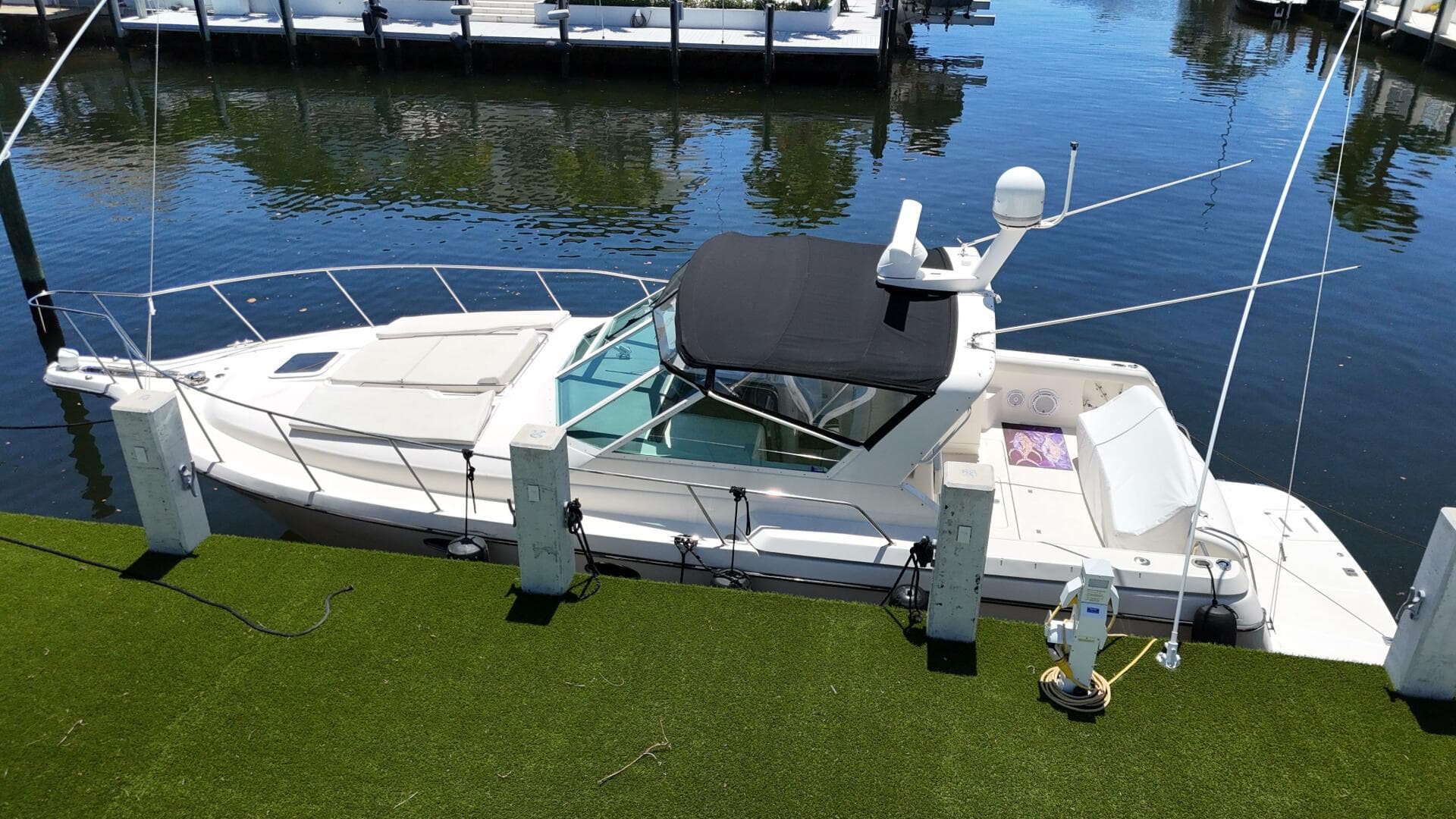 1998 Tiara Yachts 3500 Express — photo 7