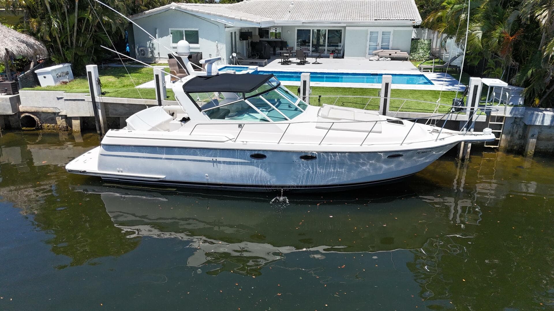 1998 Tiara Yachts 3500 Express — photo 9