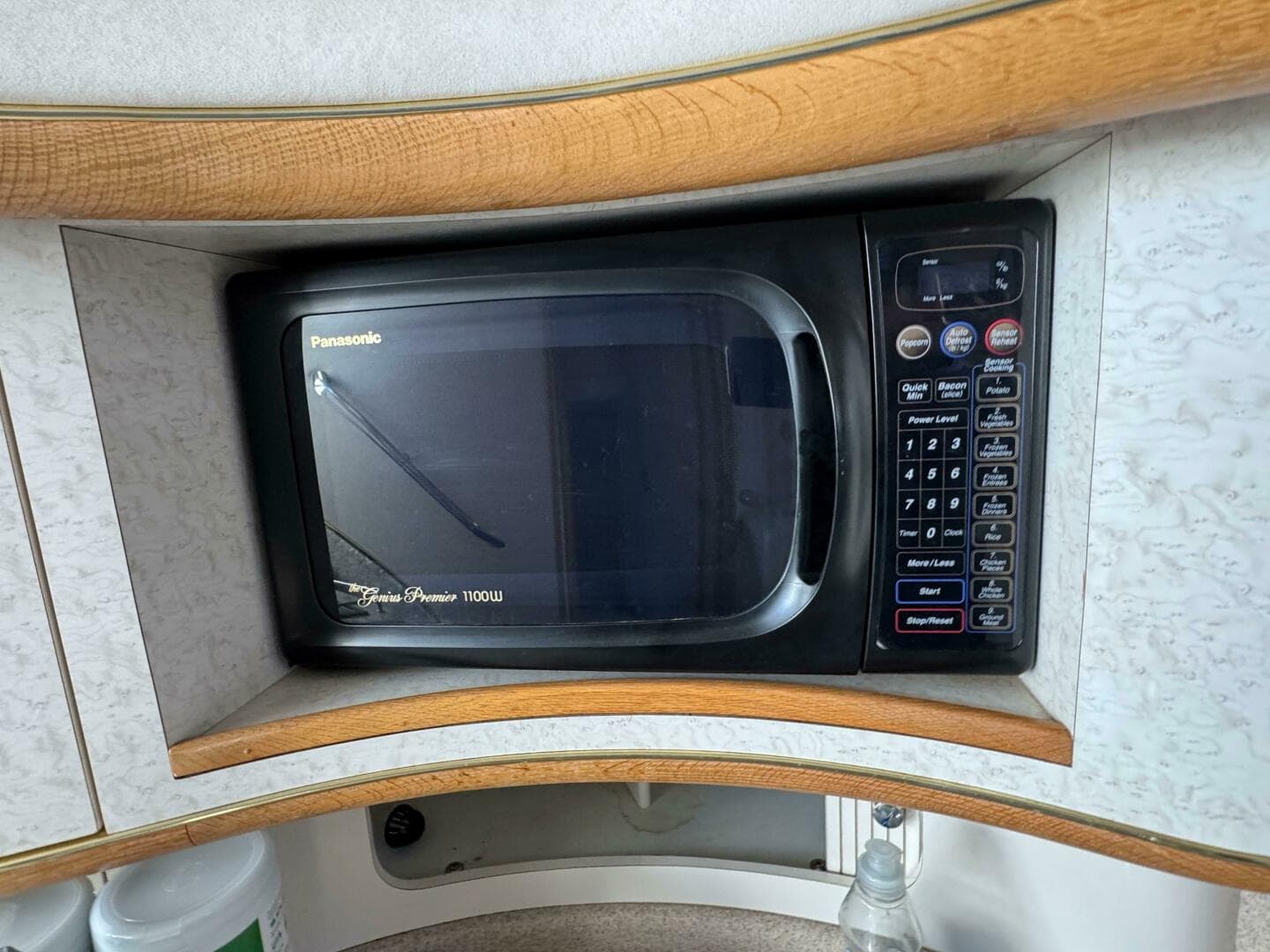 1997 Sea Ray 450 Sundancer — photo 32