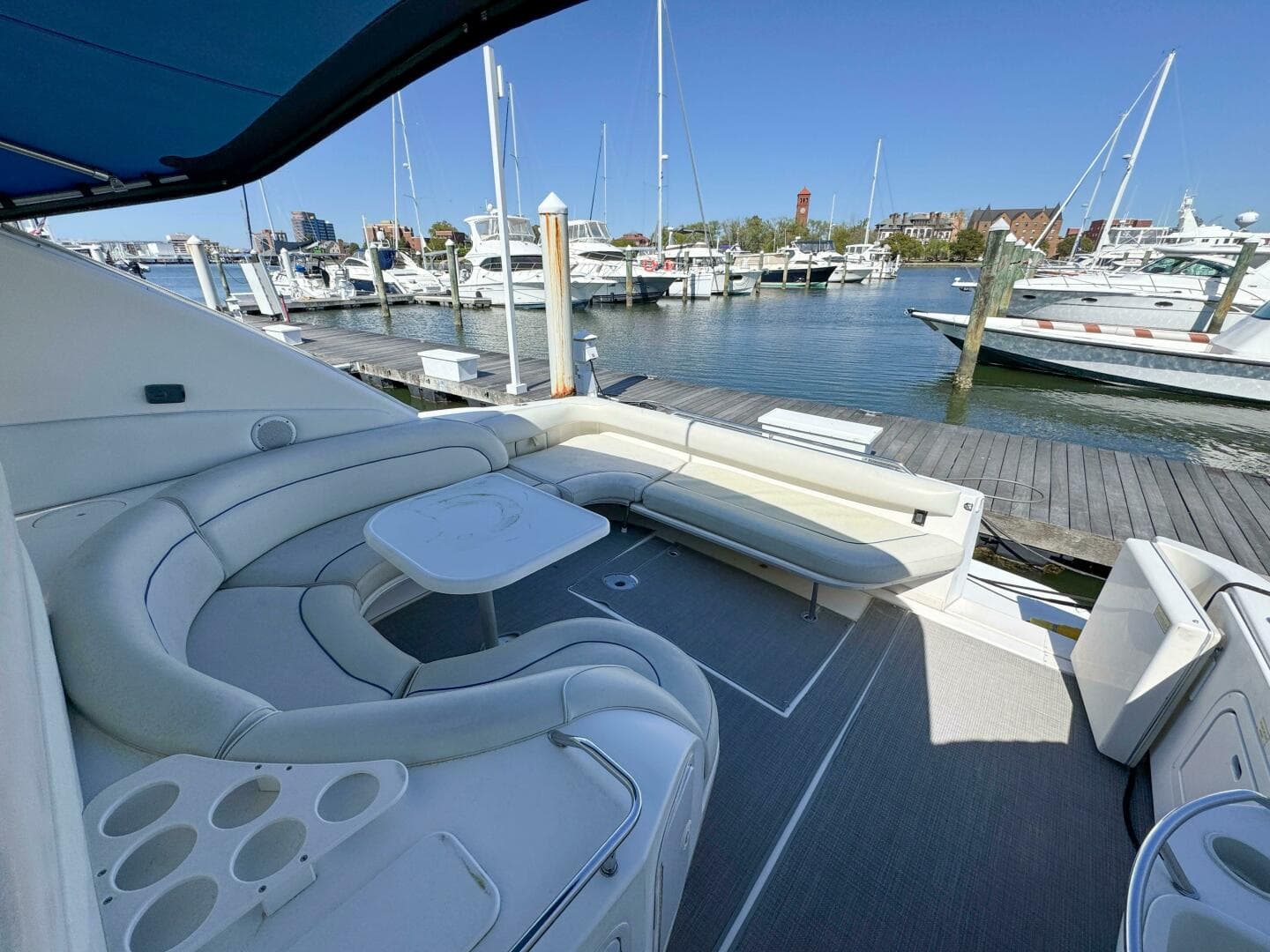 1997 Sea Ray 450 Sundancer — photo 3