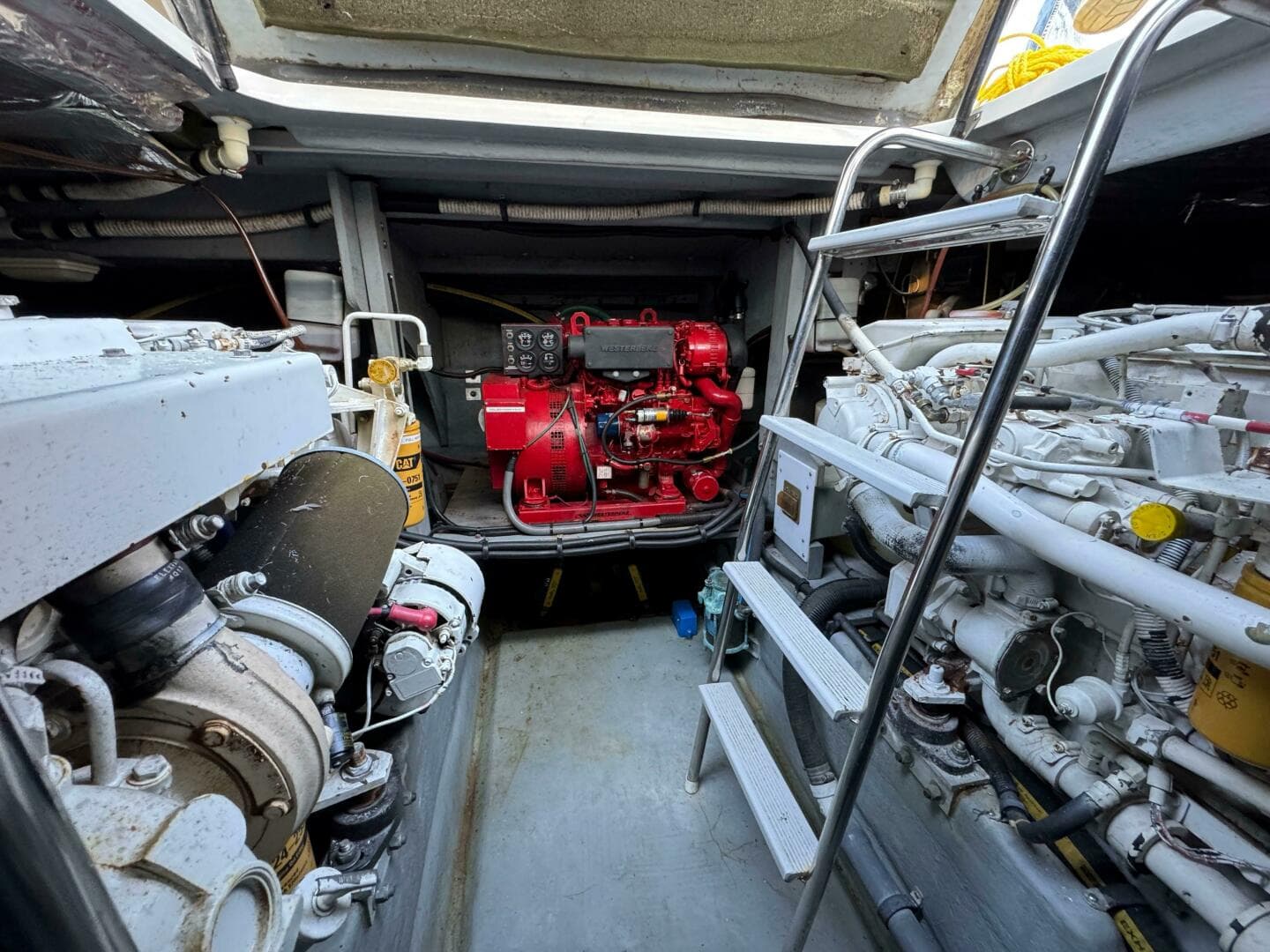 1997 Sea Ray 450 Sundancer — photo 42