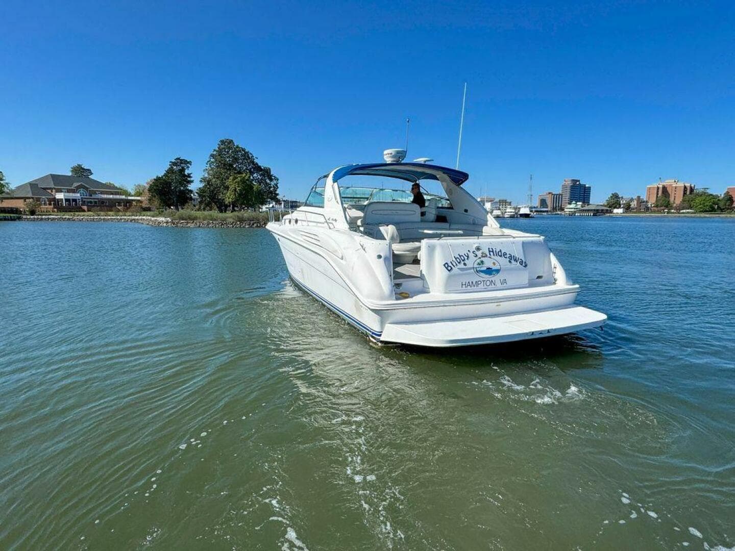 1997 Sea Ray 450 Sundancer — photo 2