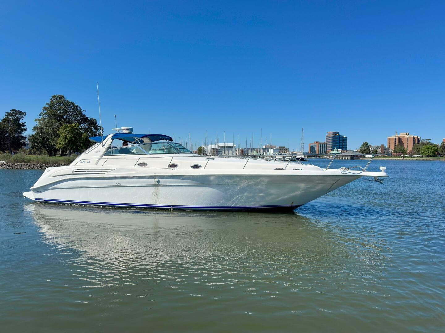 1997 Sea Ray 450 Sundancer — photo 57