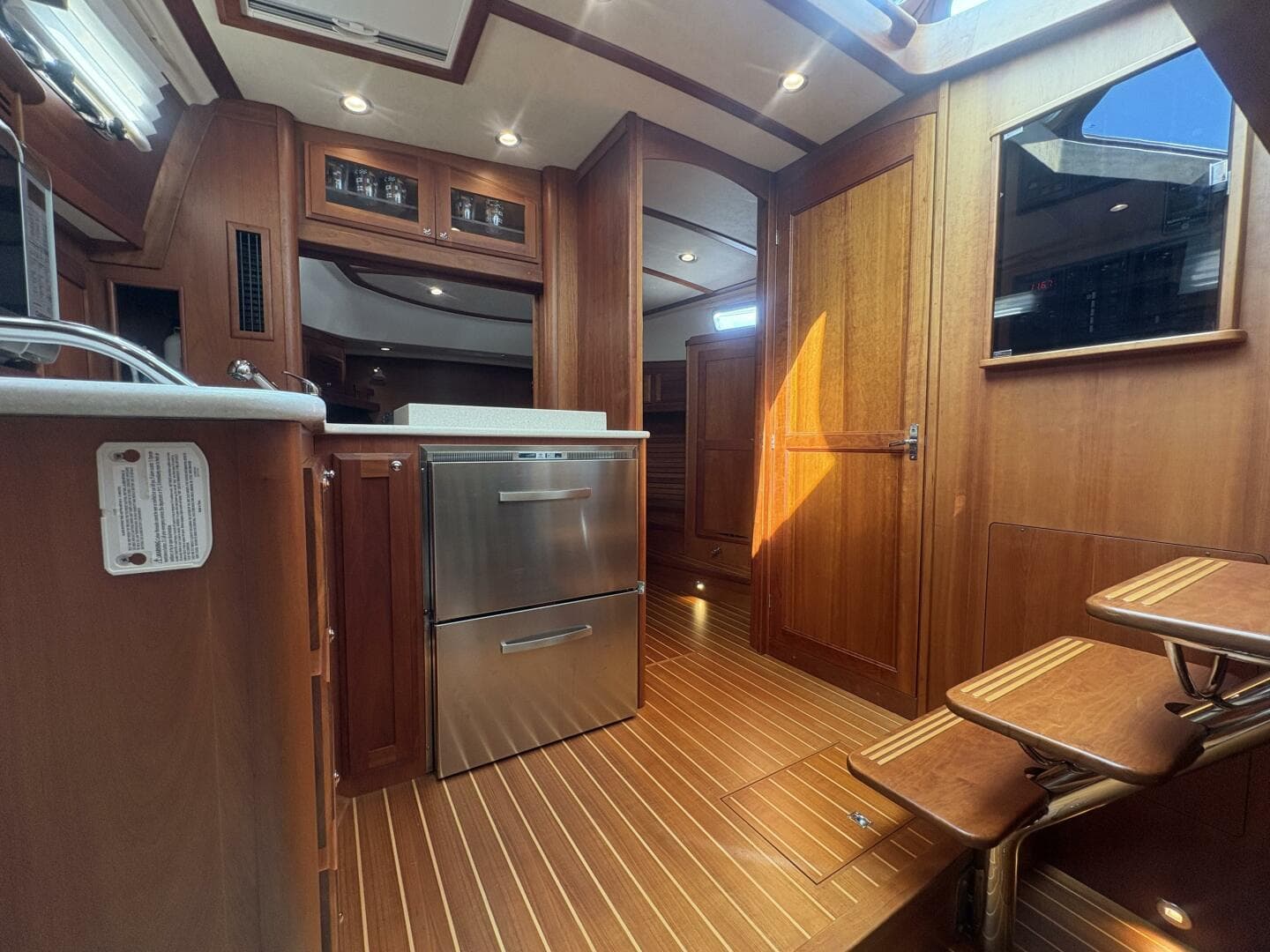 2016 Sabre 38 Salon Express — photo 34