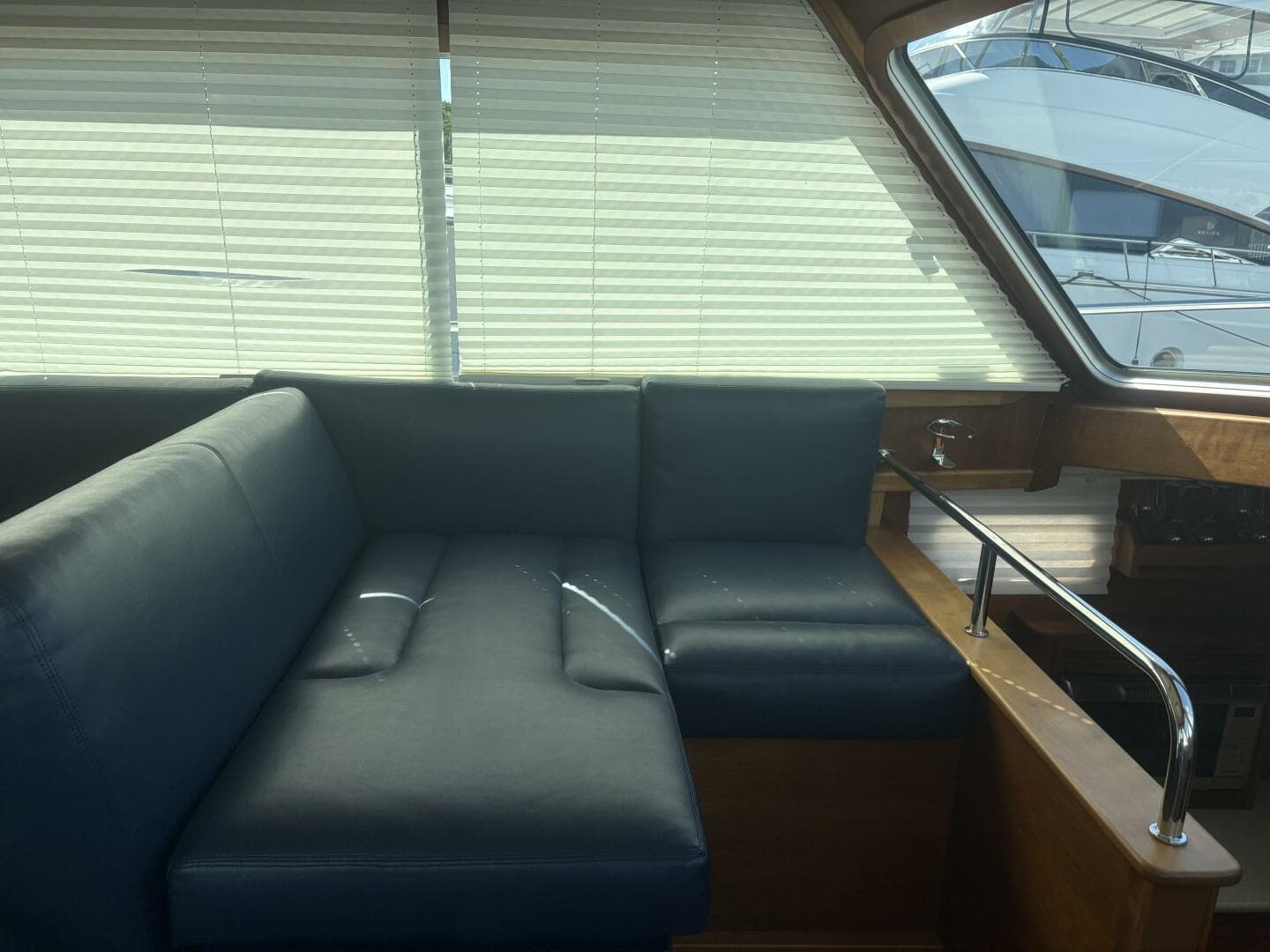 2016 Sabre 38 Salon Express — photo 25
