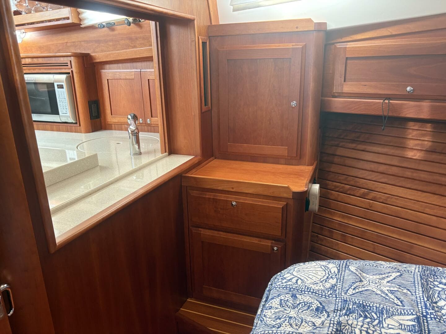 2016 Sabre 38 Salon Express — photo 39