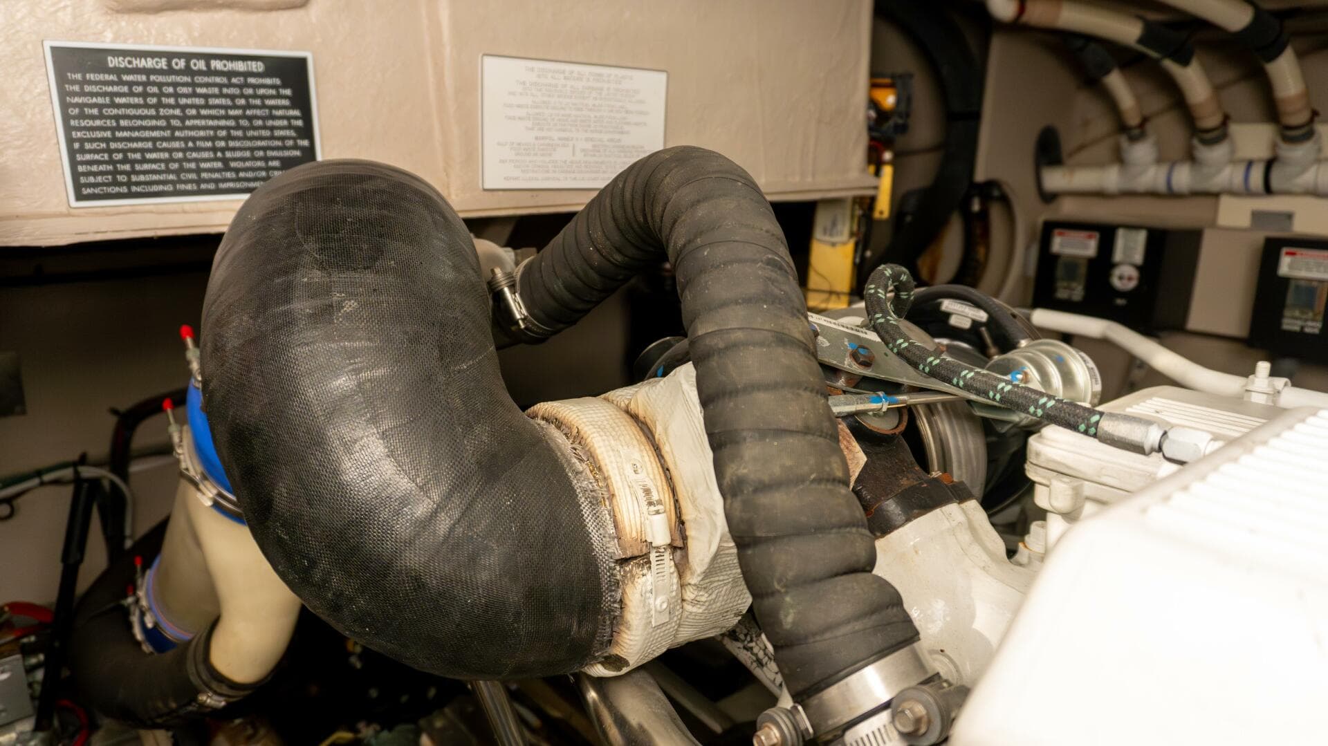 2017 Sea Ray 51 Flybridge — photo 39