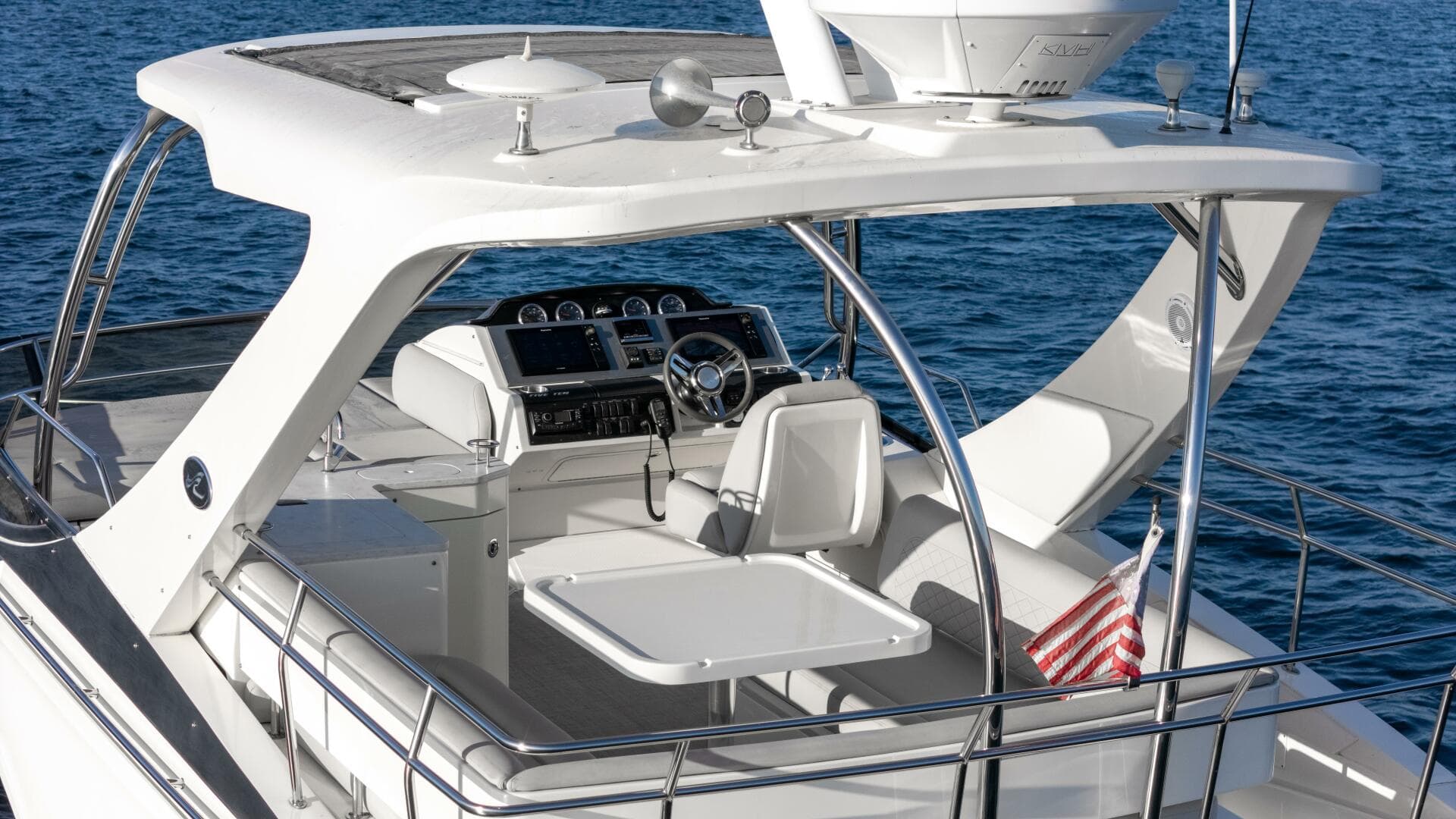 2017 Sea Ray 51 Flybridge — photo 43