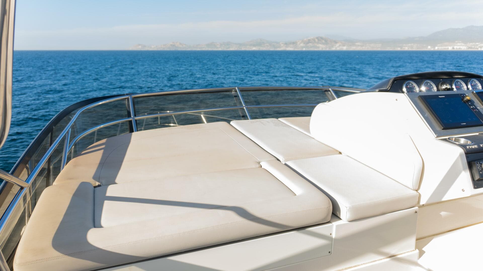 2017 Sea Ray 51 Flybridge — photo 30