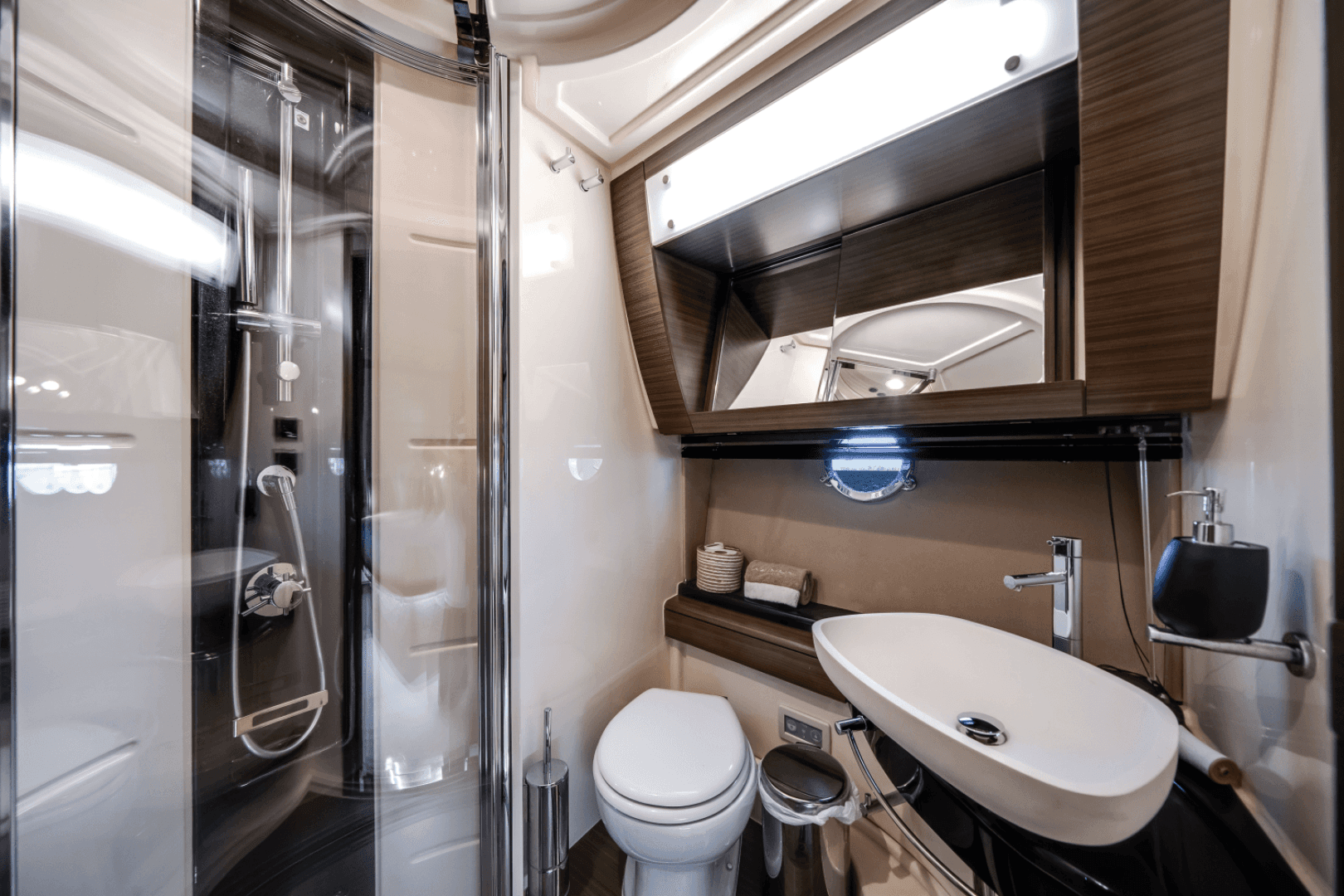 2017 Azimut 55S — photo 24