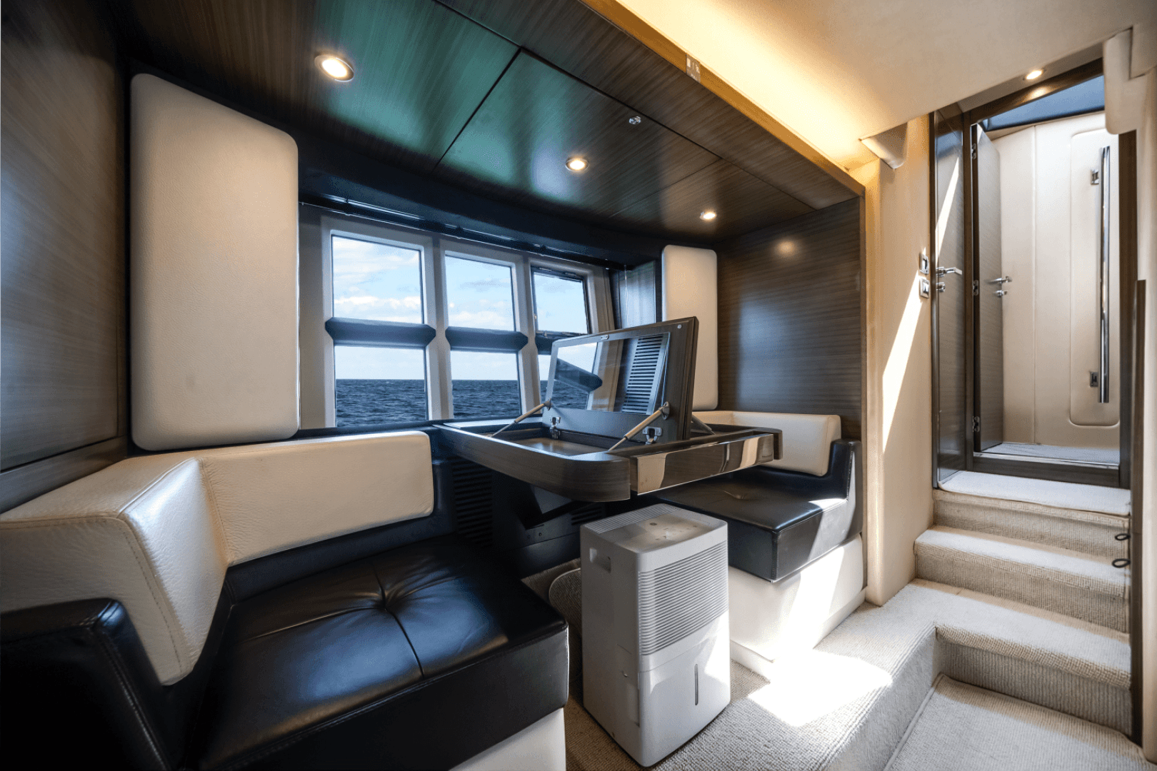 2017 Azimut 55S — photo 30