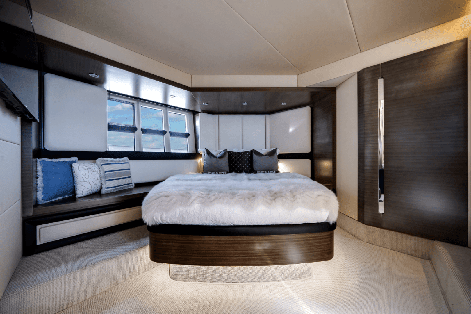 2017 Azimut 55S — photo 25