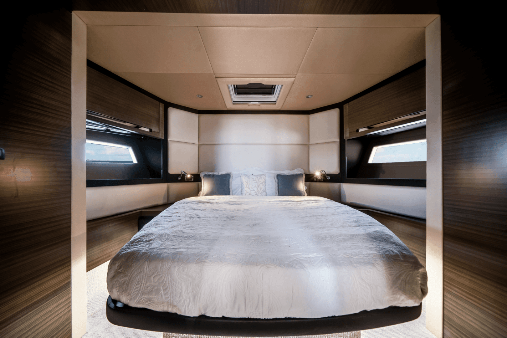 2017 Azimut 55S — photo 21