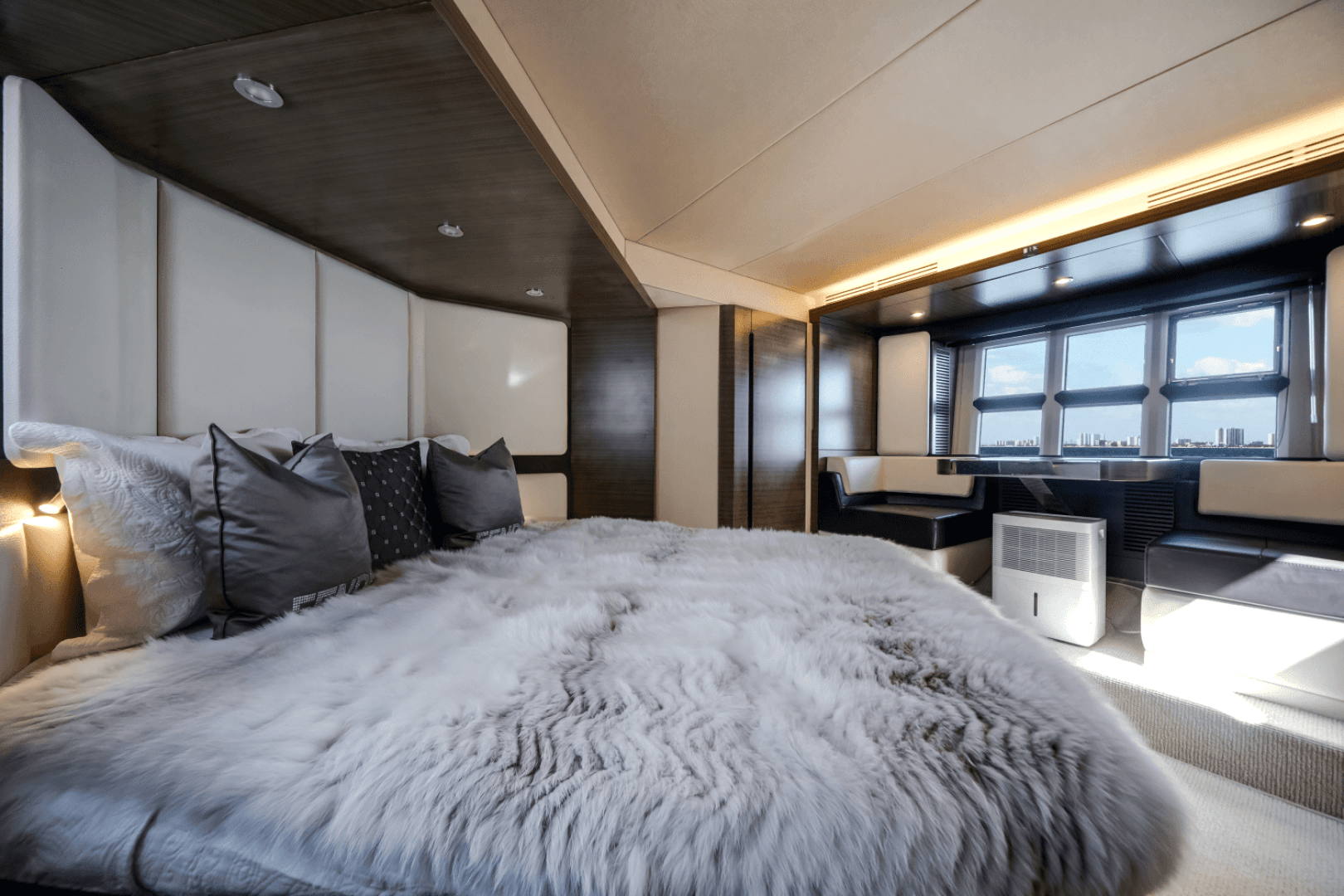 2017 Azimut 55S — photo 26