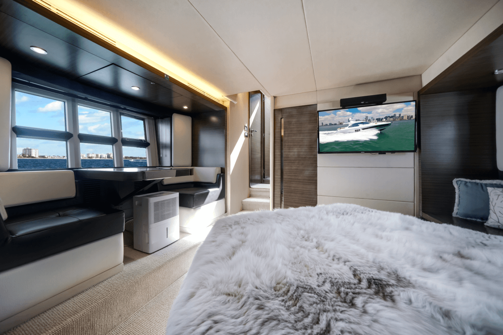 2017 Azimut 55S — photo 28