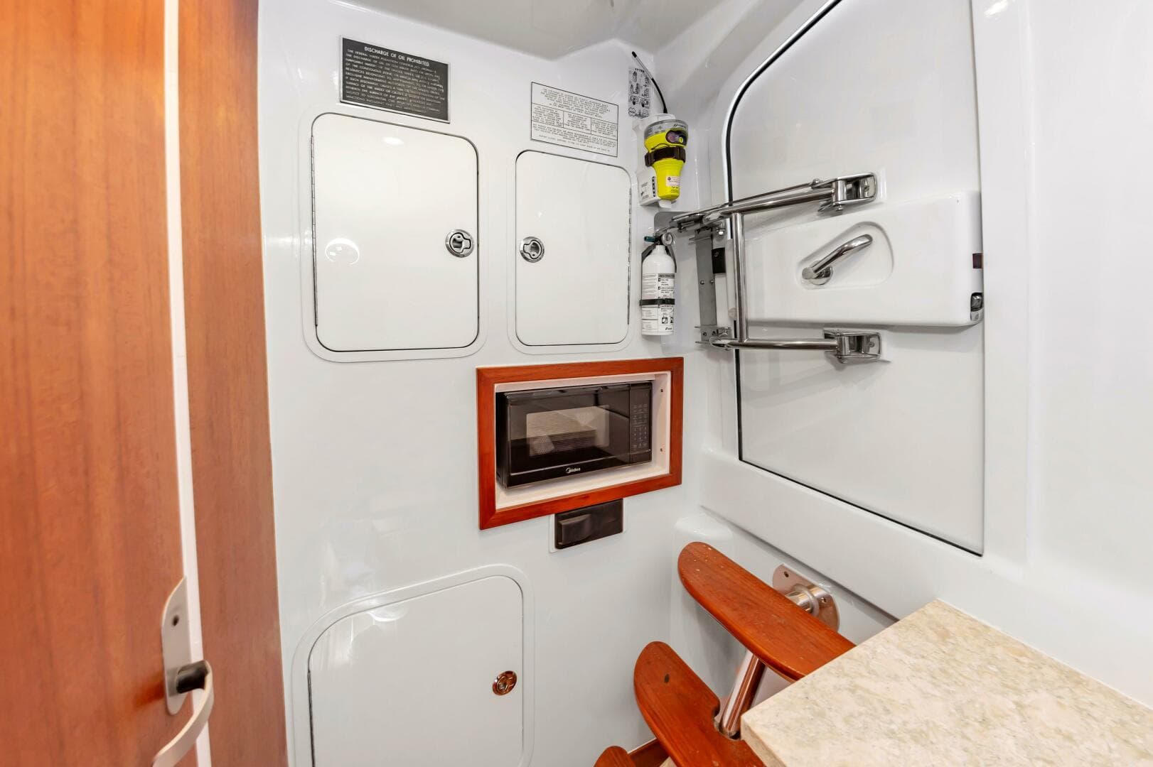 2024 Custom Carolina 38 CC — photo 34