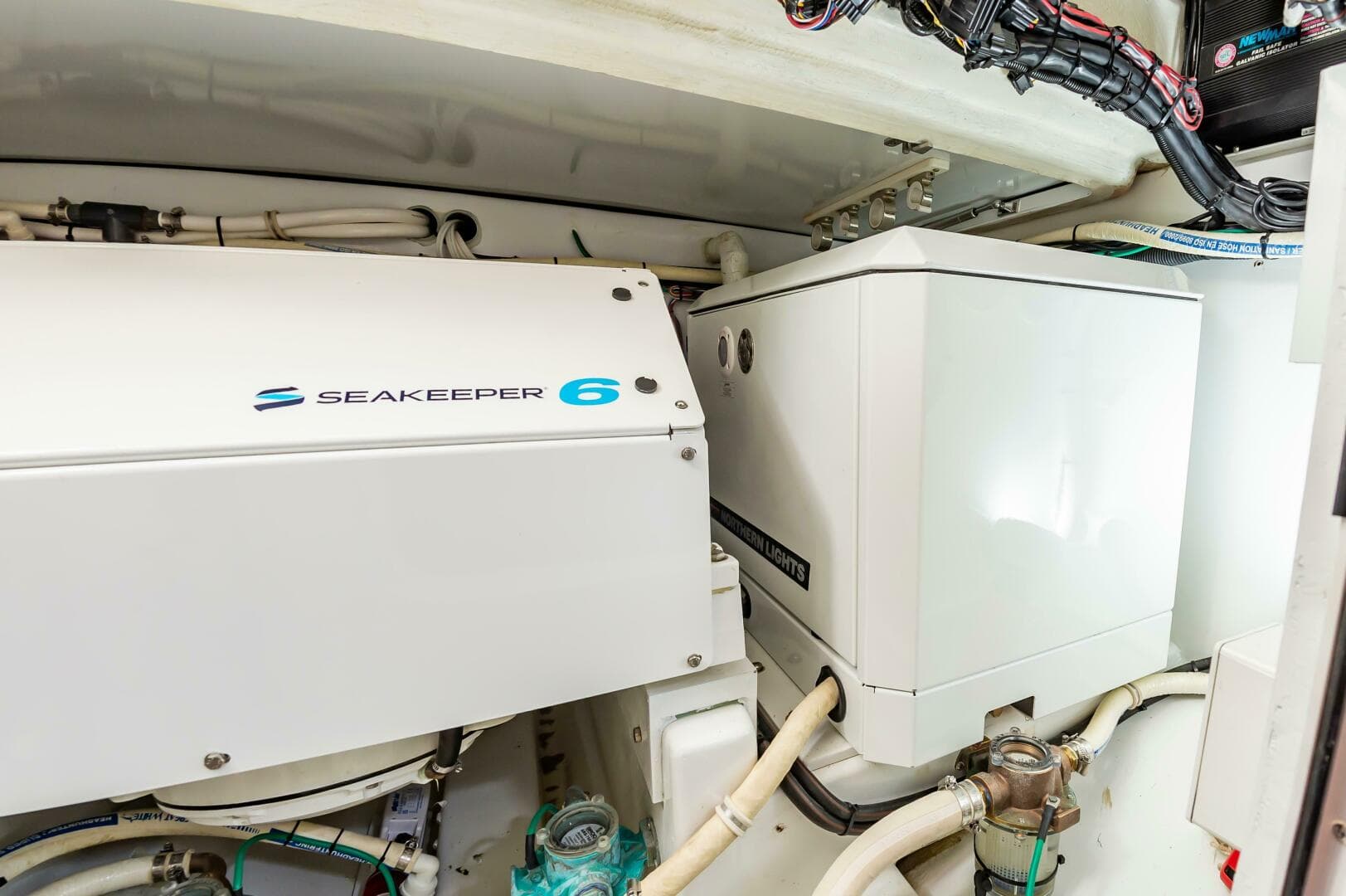 2024 Custom Carolina 38 CC — photo 38