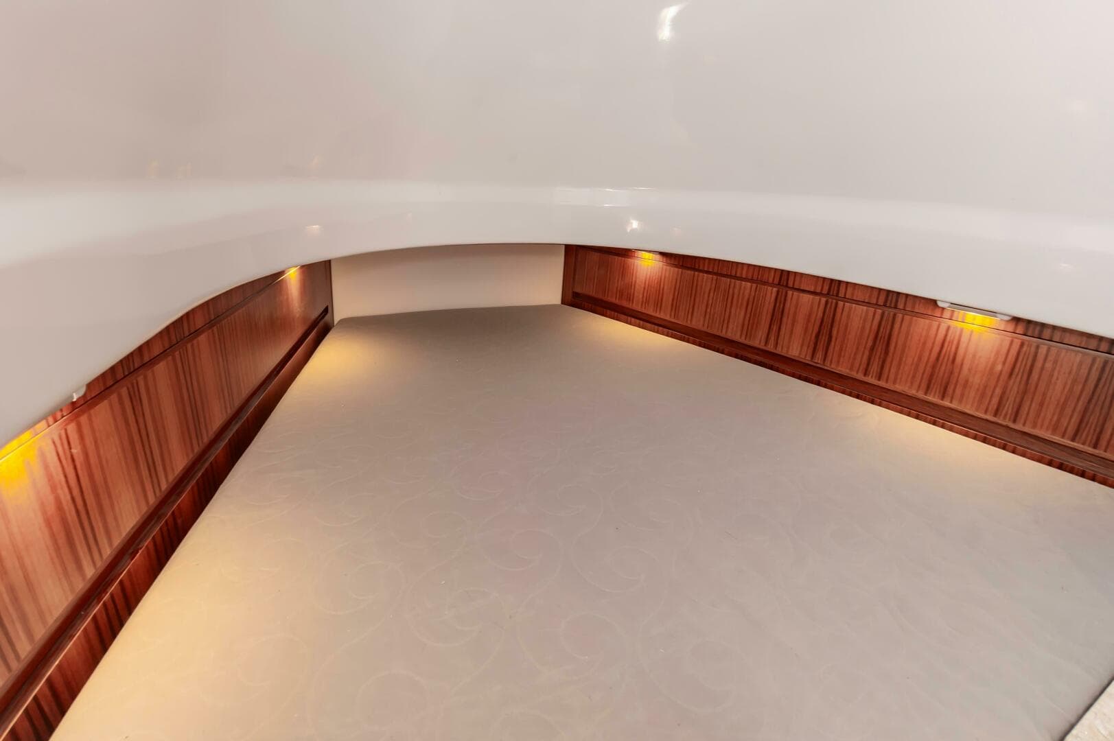 2024 Custom Carolina 38 CC — photo 30