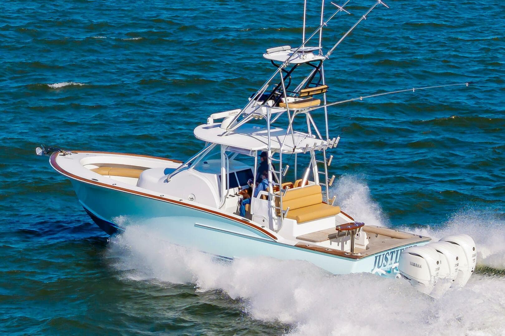 2024 Custom Carolina 38 CC — photo 3