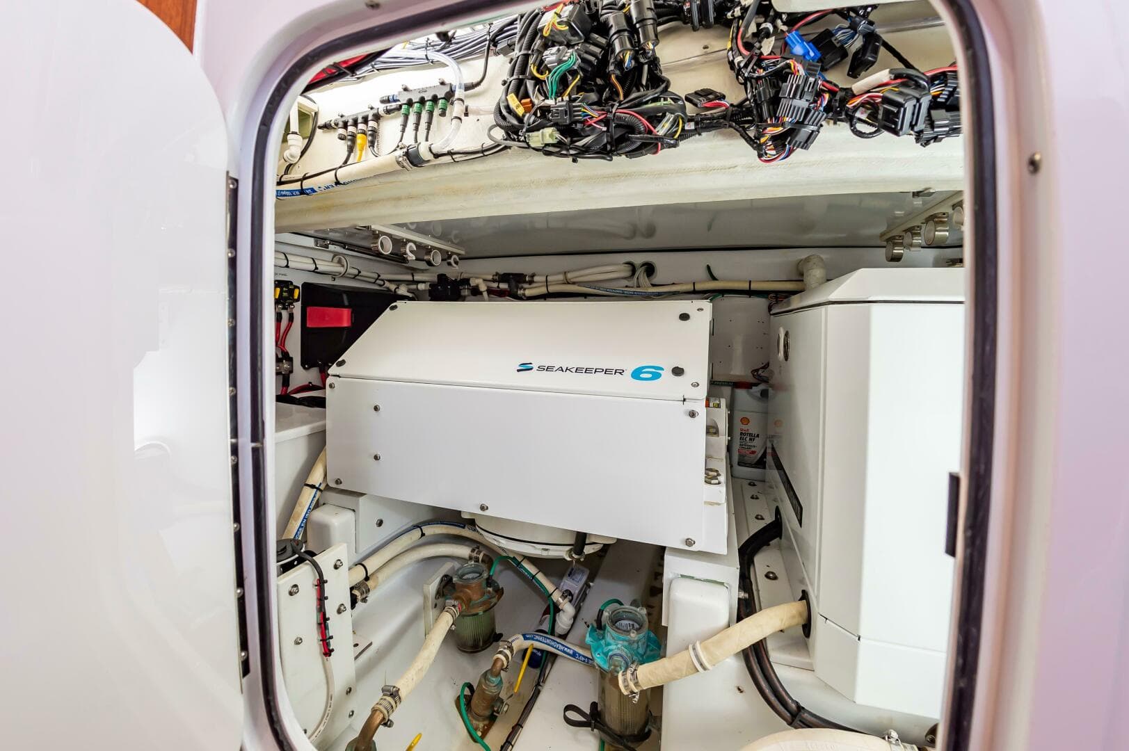 2024 Custom Carolina 38 CC — photo 39