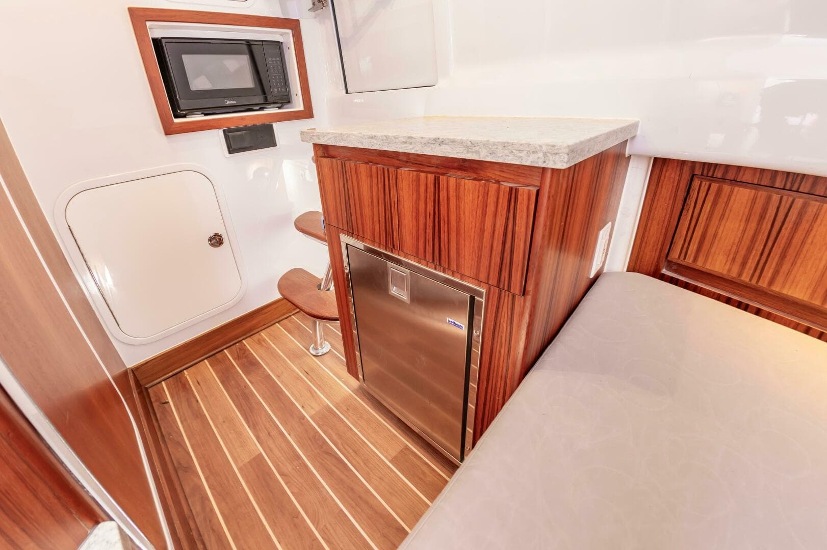 2024 Custom Carolina 38 CC — photo 33