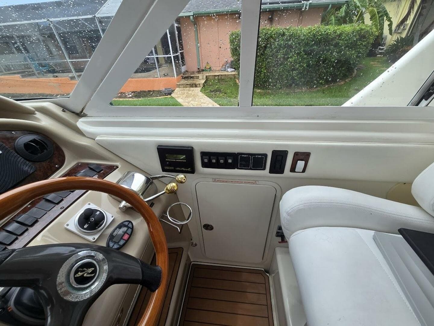 2004 Sea Ray 480 — photo 8