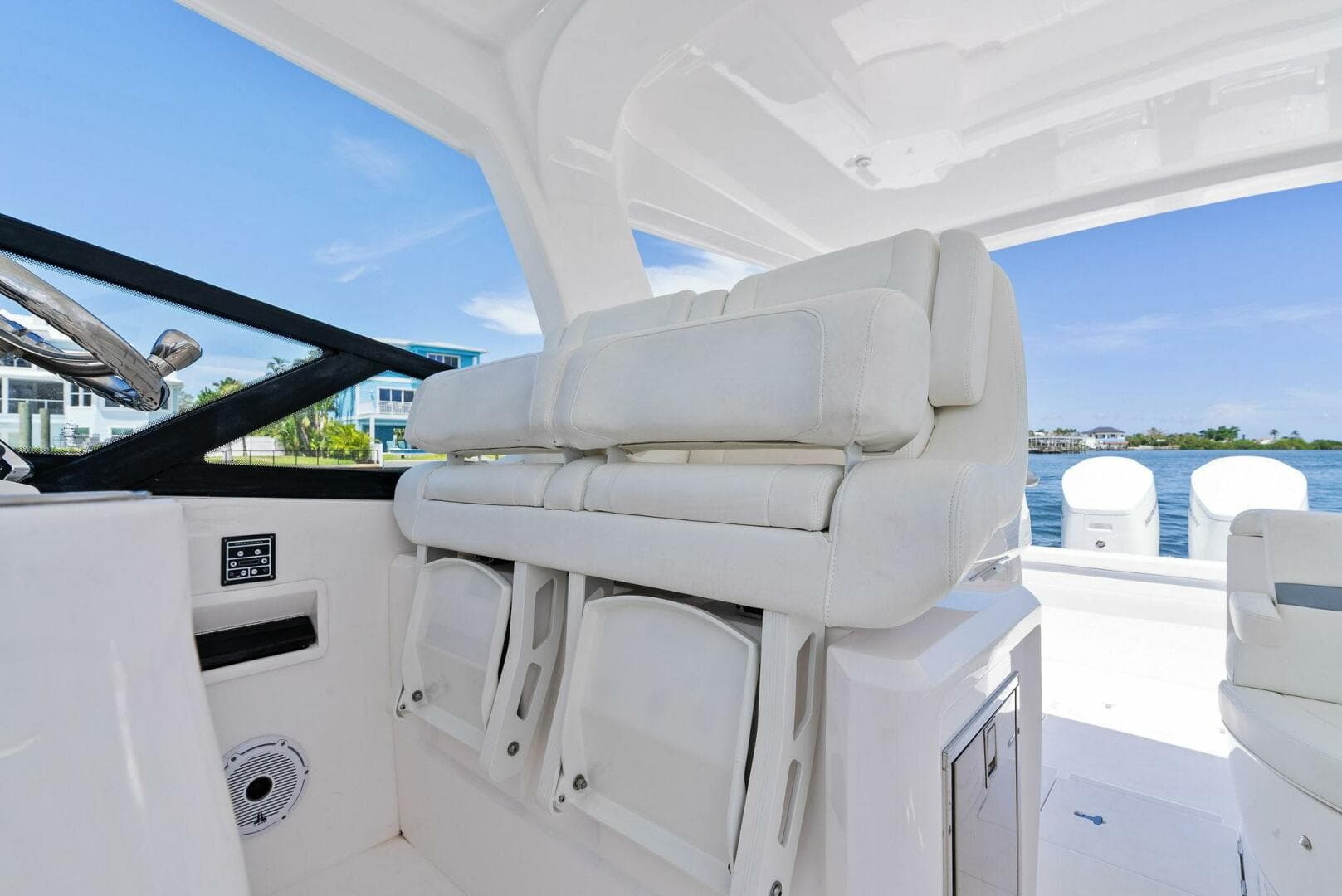 2022 Intrepid 438 Evolution — photo 26