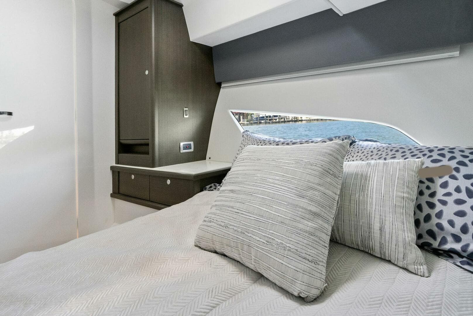 2022 Intrepid 438 Evolution — photo 61