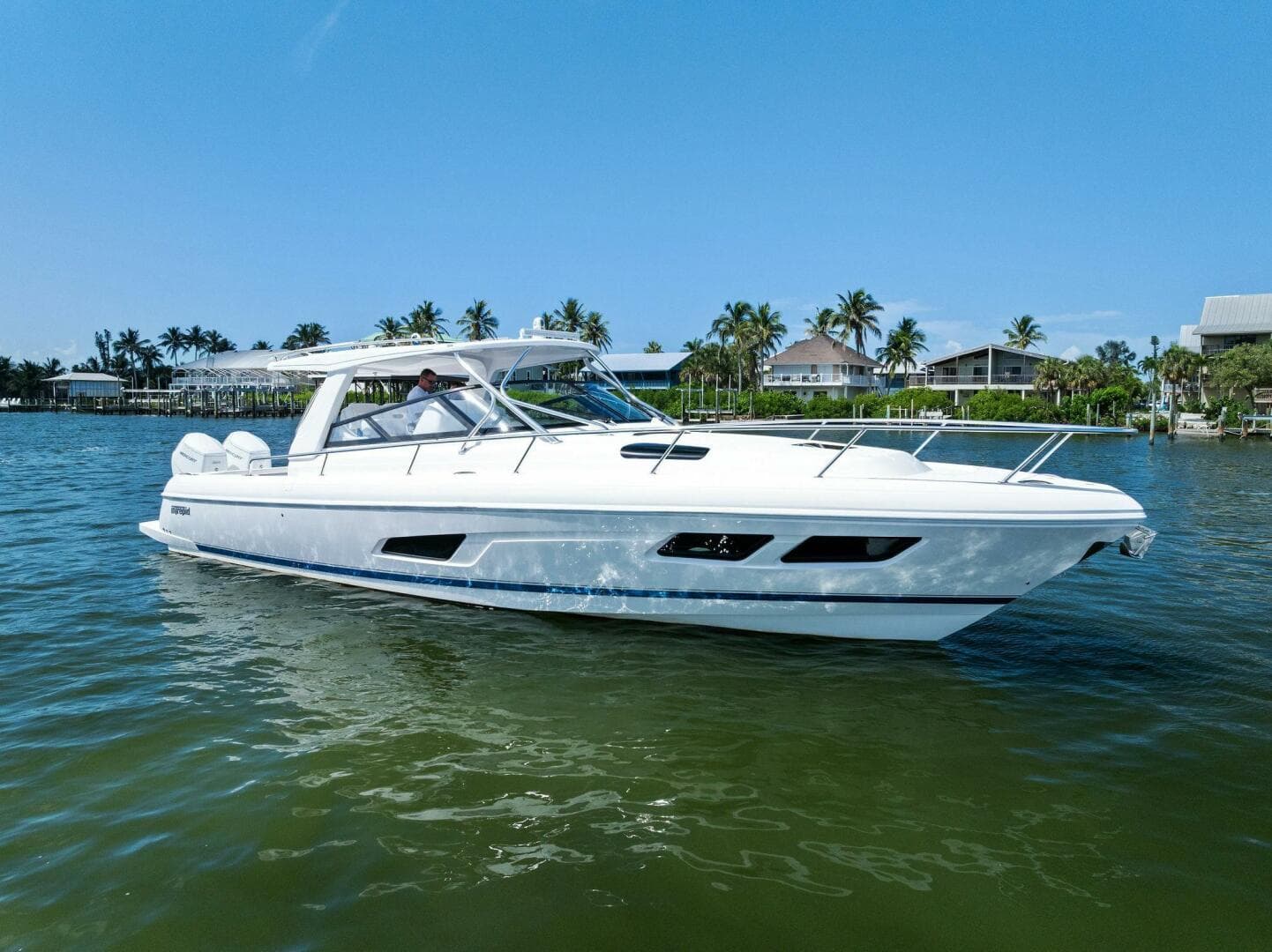 2022 Intrepid 438 Evolution — photo 11