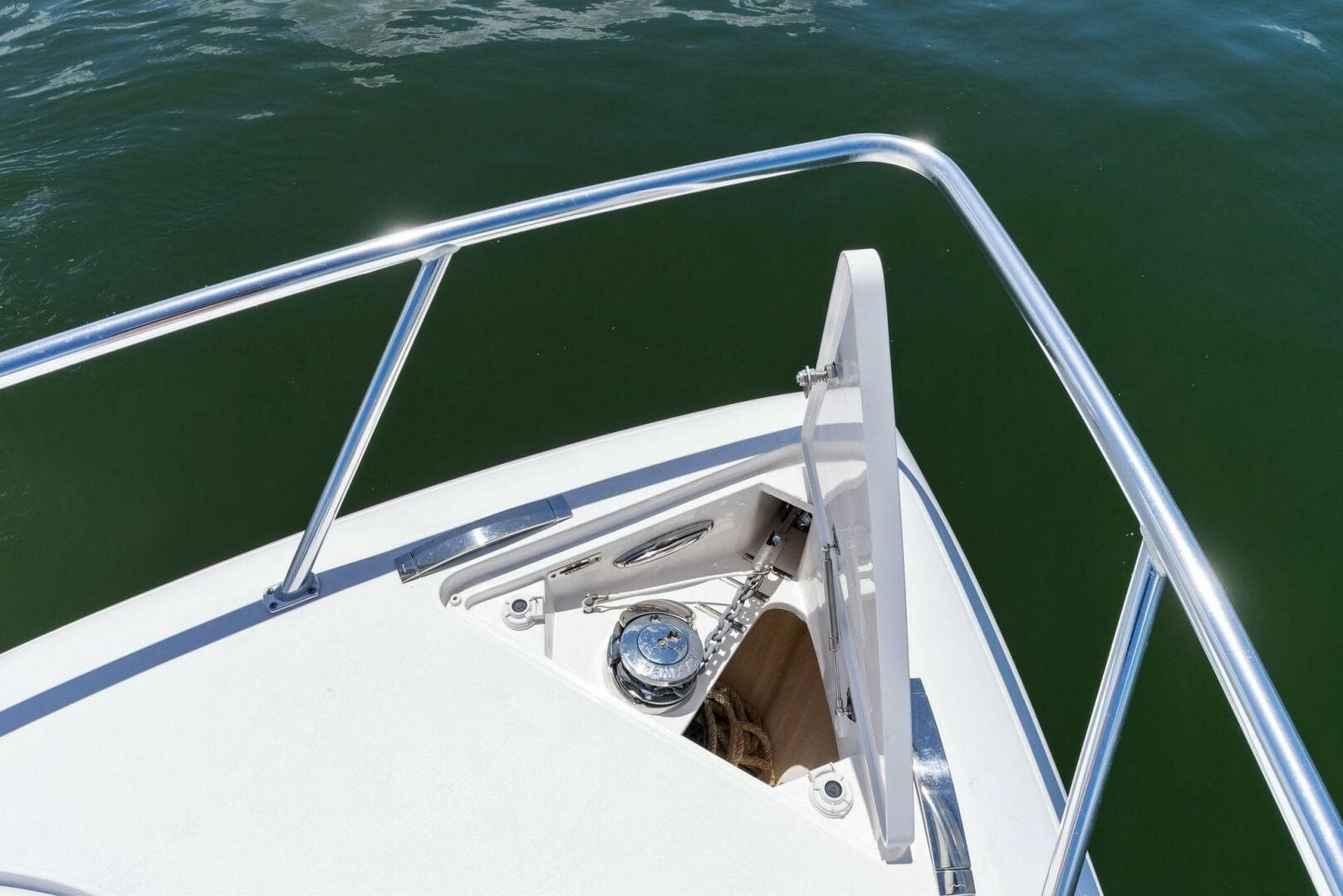 2022 Intrepid 438 Evolution — photo 22