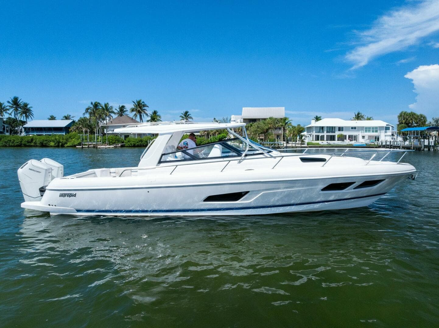 2022 Intrepid 438 Evolution — photo 10