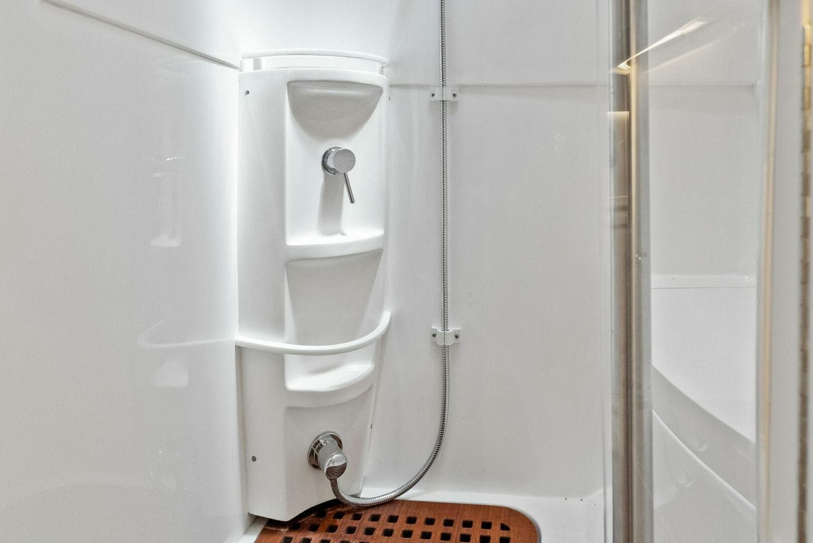 2022 Intrepid 438 Evolution — photo 64