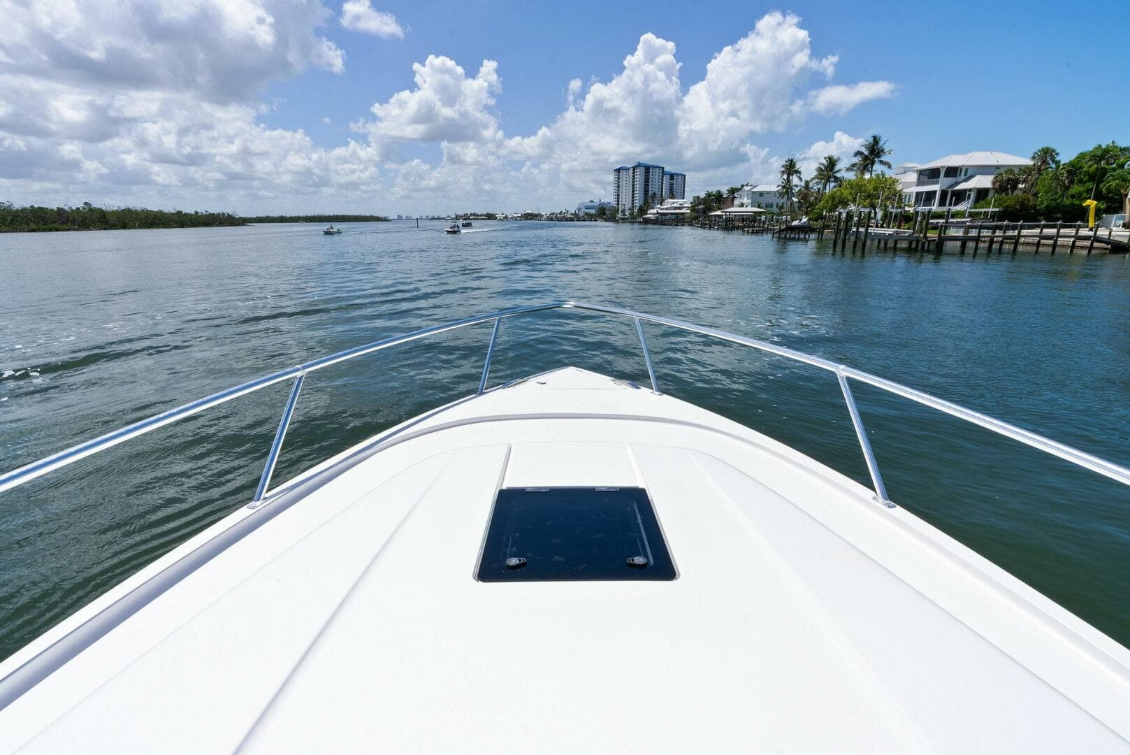 2022 Intrepid 438 Evolution — photo 21