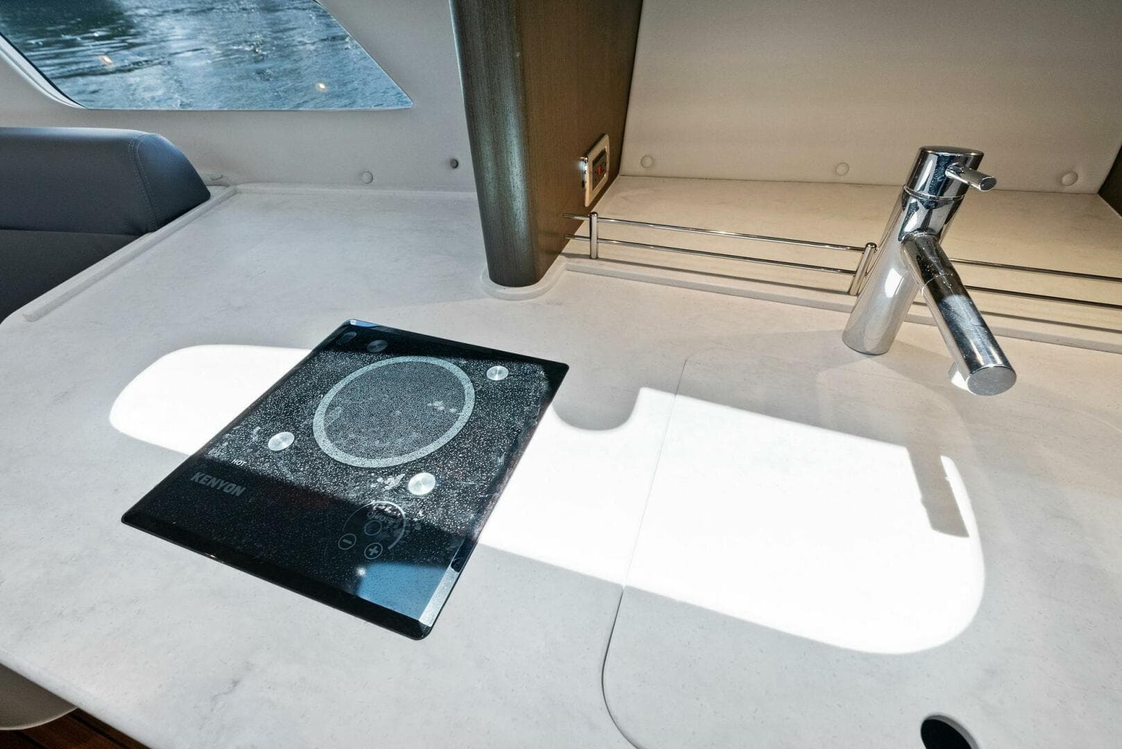 2022 Intrepid 438 Evolution — photo 59