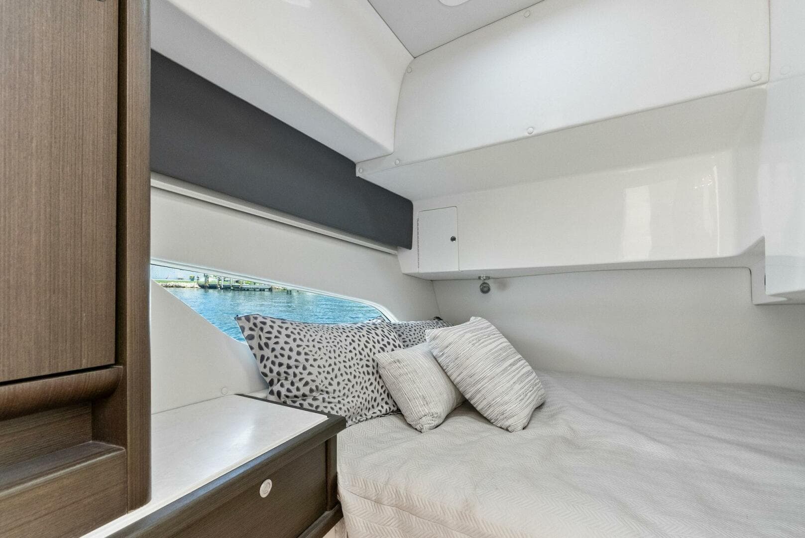 2022 Intrepid 438 Evolution — photo 60