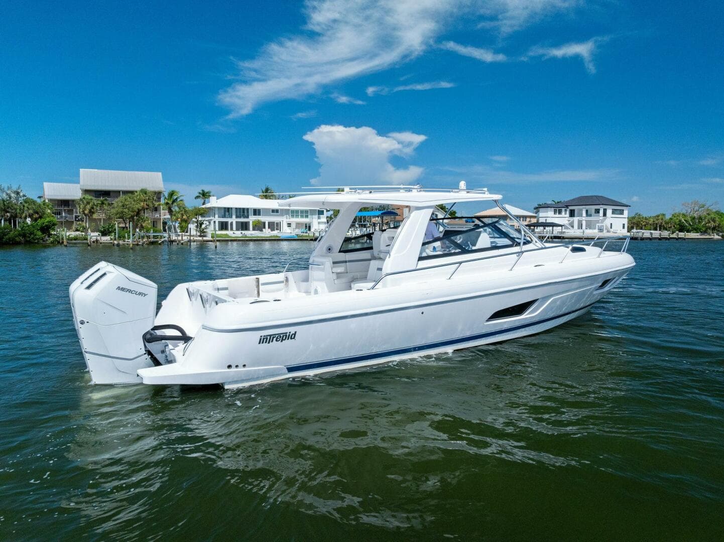 2022 Intrepid 438 Evolution — photo 12