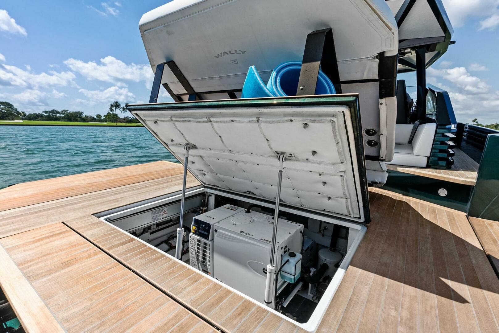 2023 Wally Tender 43X — photo 39