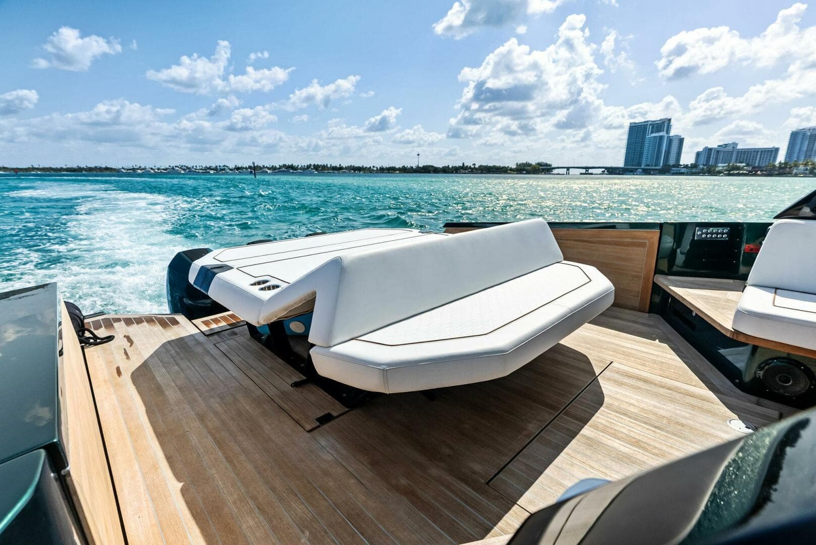 2023 Wally Tender 43X — photo 33