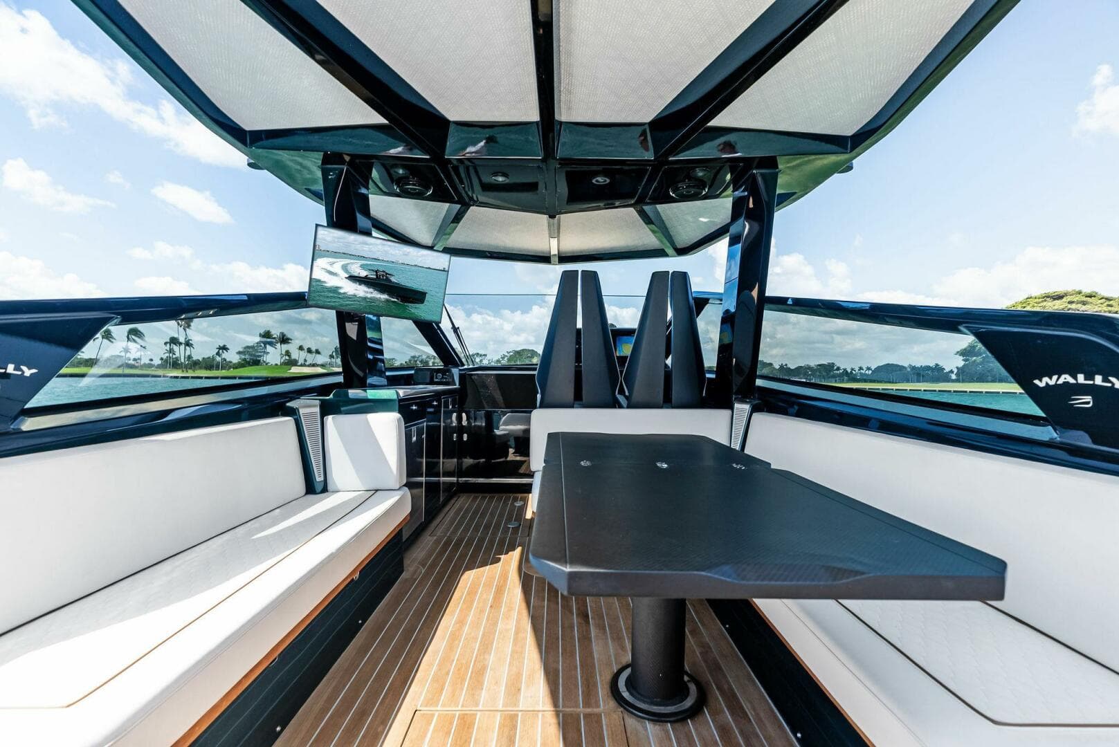 2023 Wally Tender 43X — photo 19