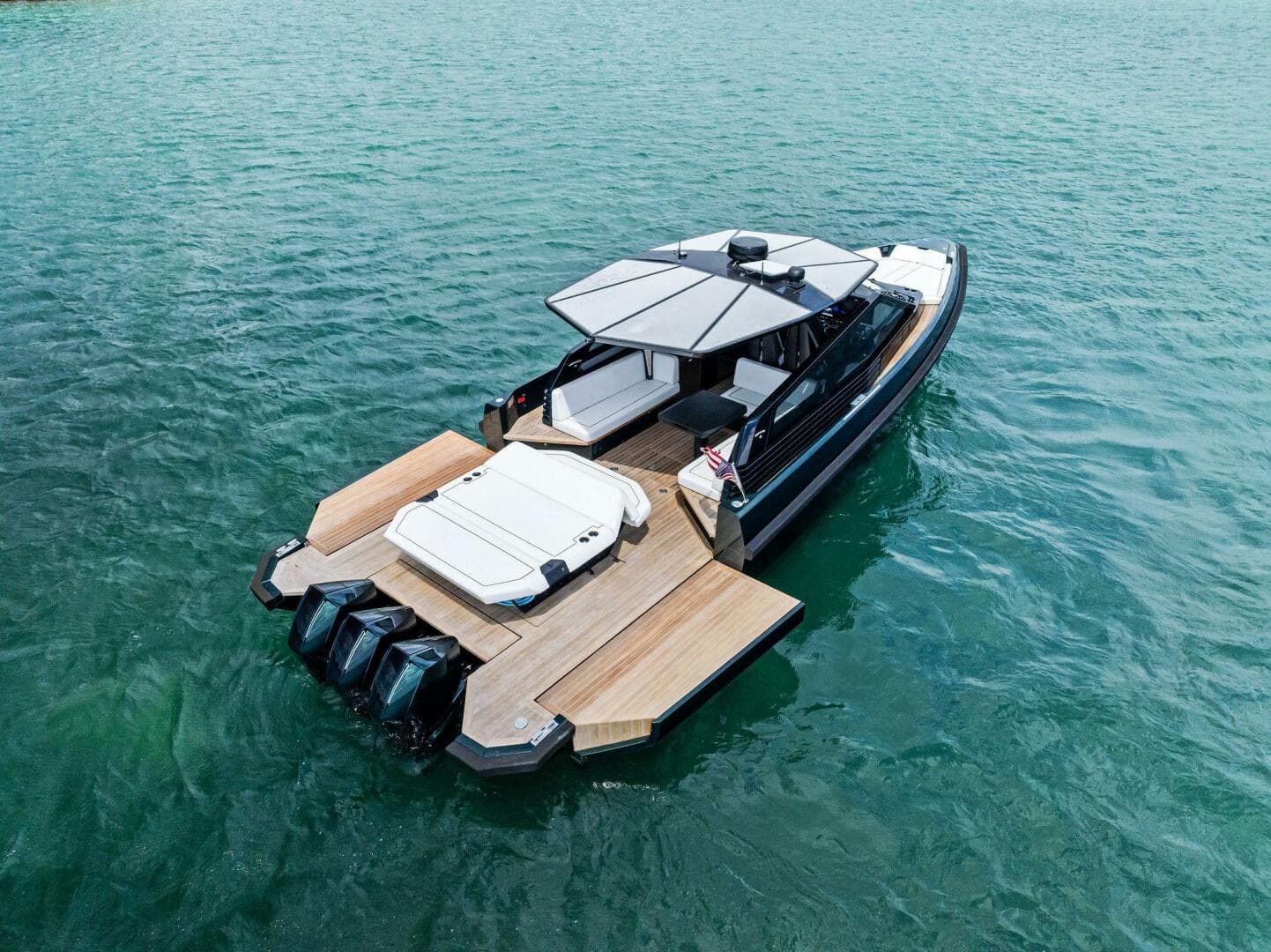 2023 Wally Tender 43X — photo 10