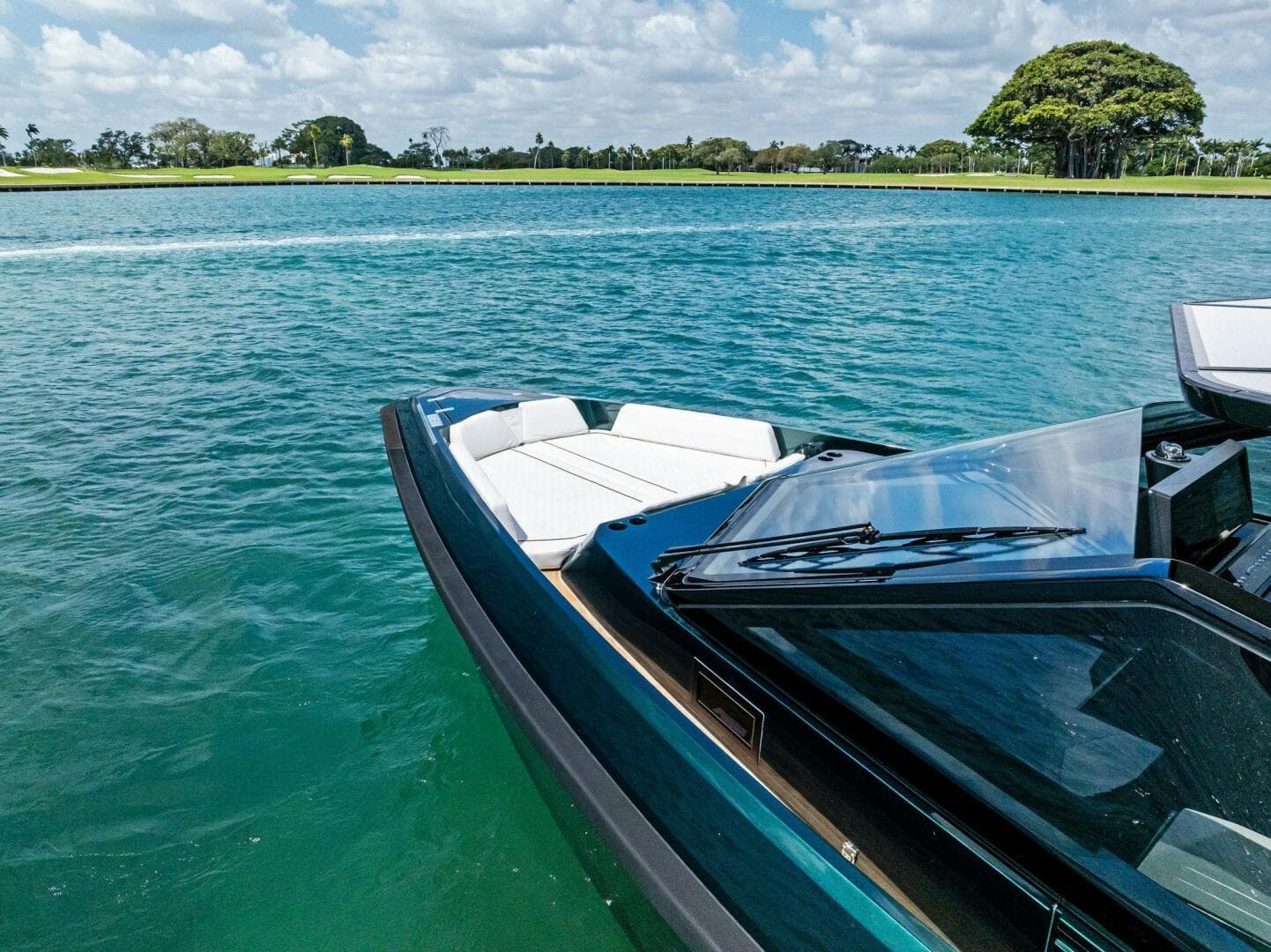 2023 Wally Tender 43X — photo 13