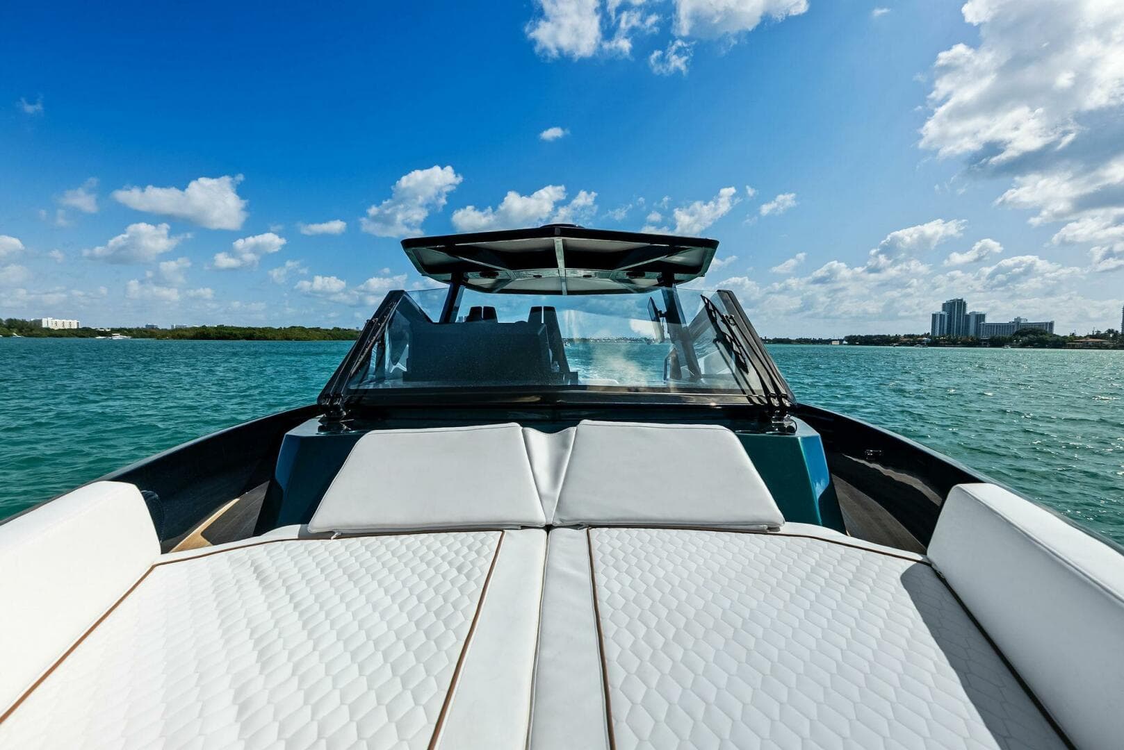 2023 Wally Tender 43X — photo 15