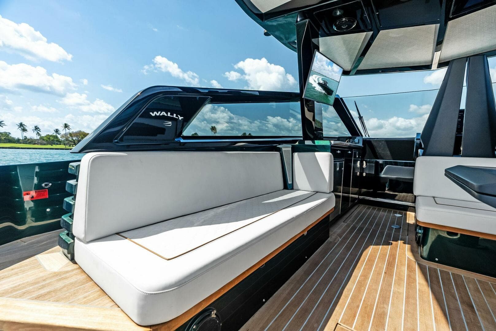 2023 Wally Tender 43X — photo 20
