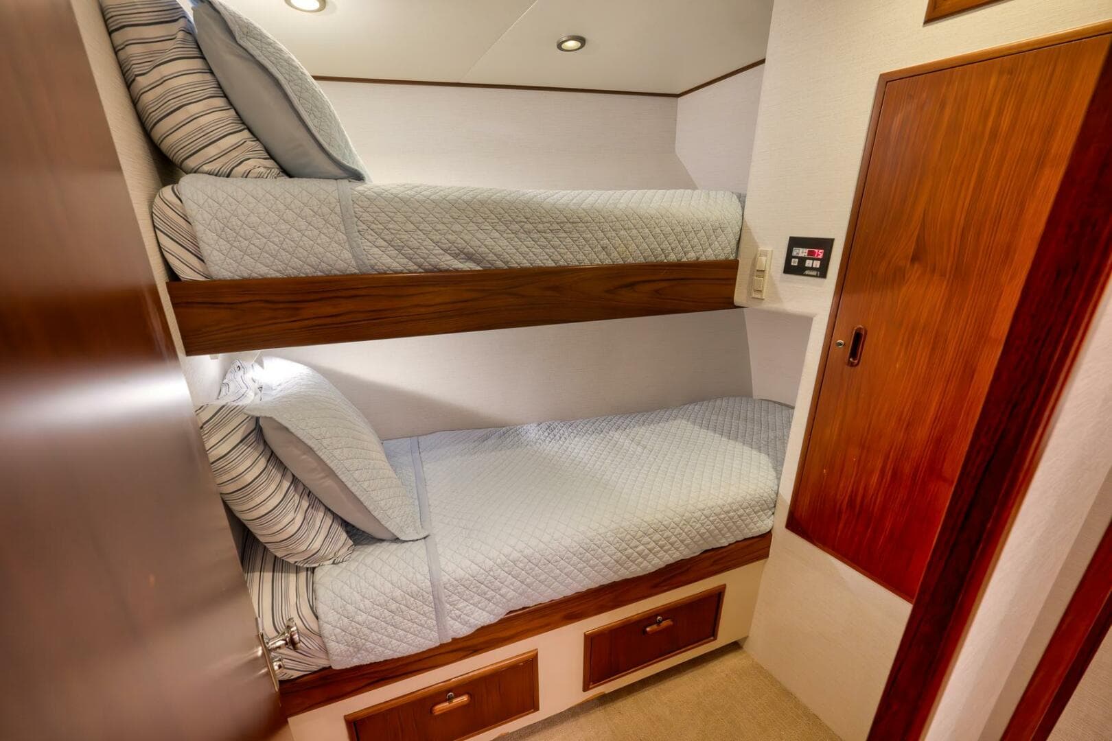 1991 Monterey — photo 30