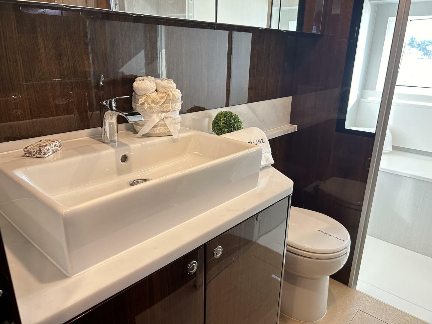 2024 Fairline Squadron 68 — photo 14